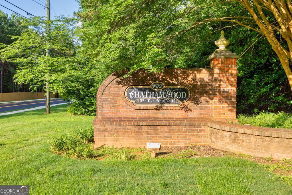 Chatham Woods Place - Residential