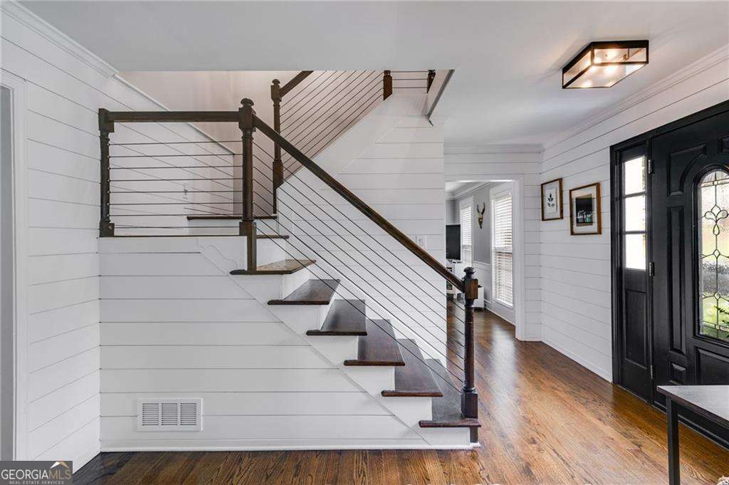 225 Carriage Station CIR