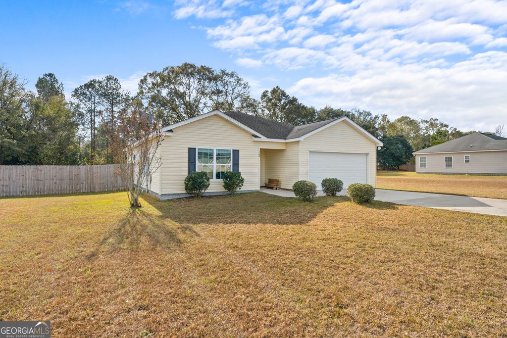 Photo of 160 Sandalwood Circle, Statesboro, GA 30458 (MLS # 10651316)