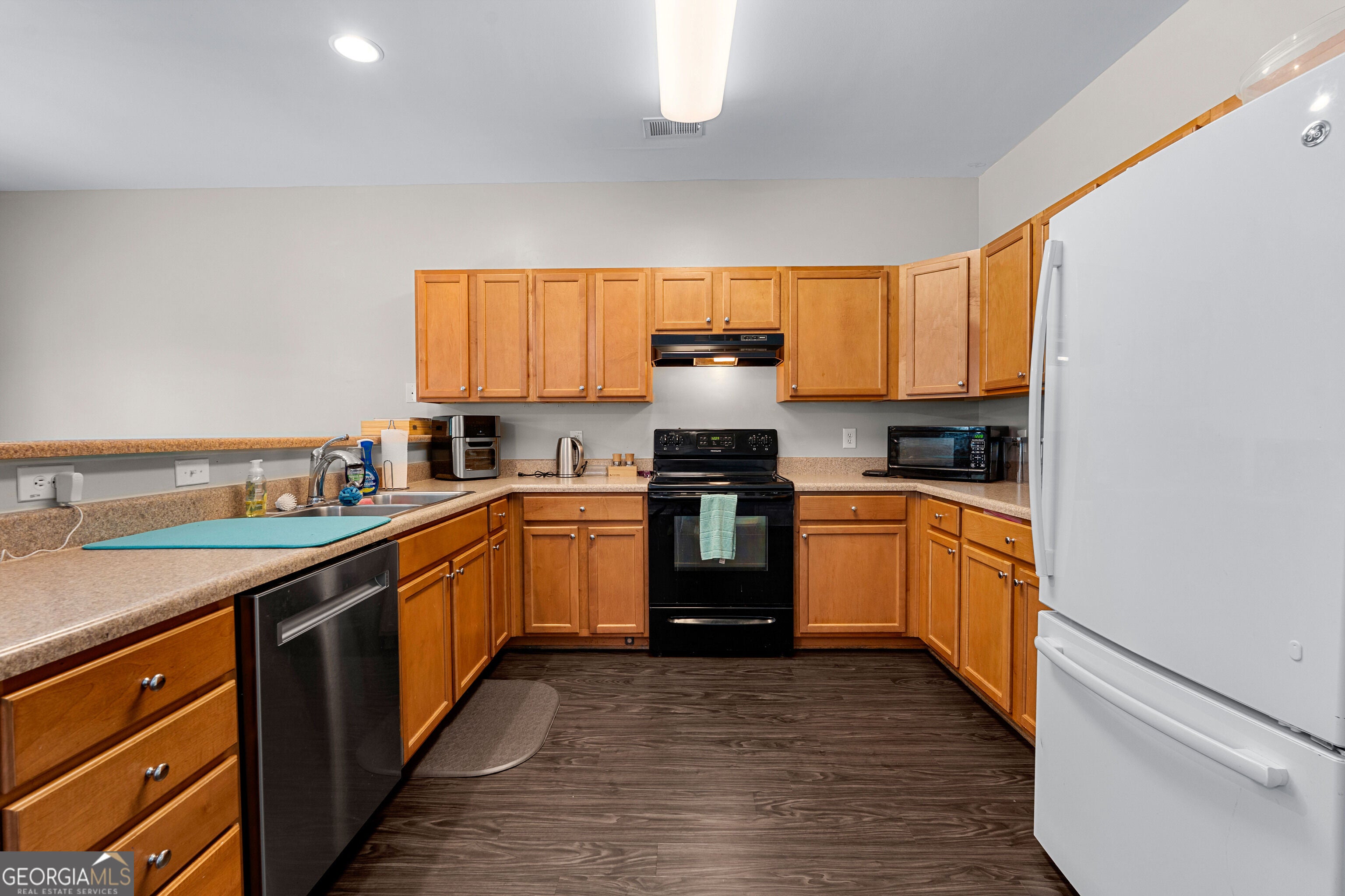 143 Granite WAY