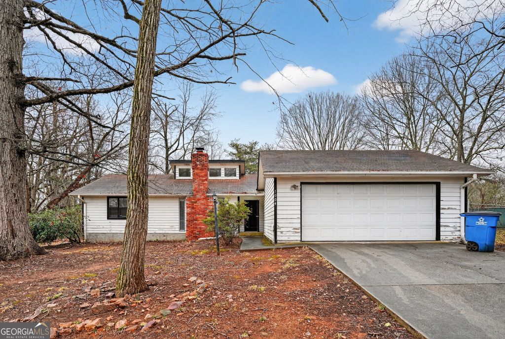 Photo of 1004 Fairview Road, Ellenwood, GA 30294 (MLS # 10702599)