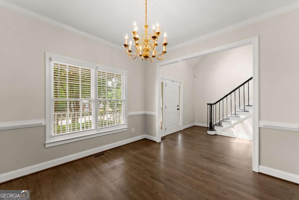 3040 Larkspur CT