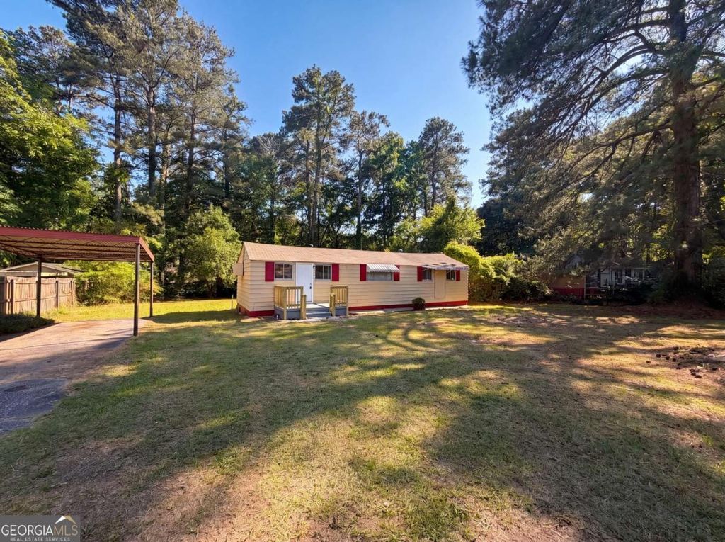 Photo of 1396 Pine Drive, Atlanta, GA 30349 (MLS # 10771875)