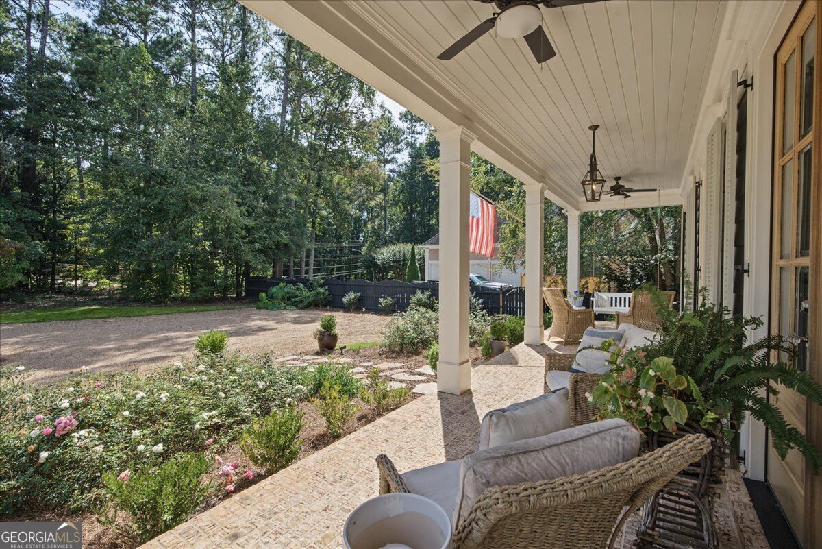 9948 Coleman RD