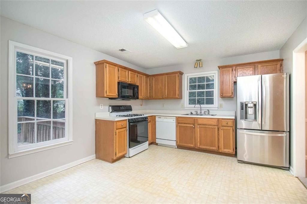 Photo of 1560 Red Briar Way, Jonesboro, GA 30236 (MLS # 10742459)