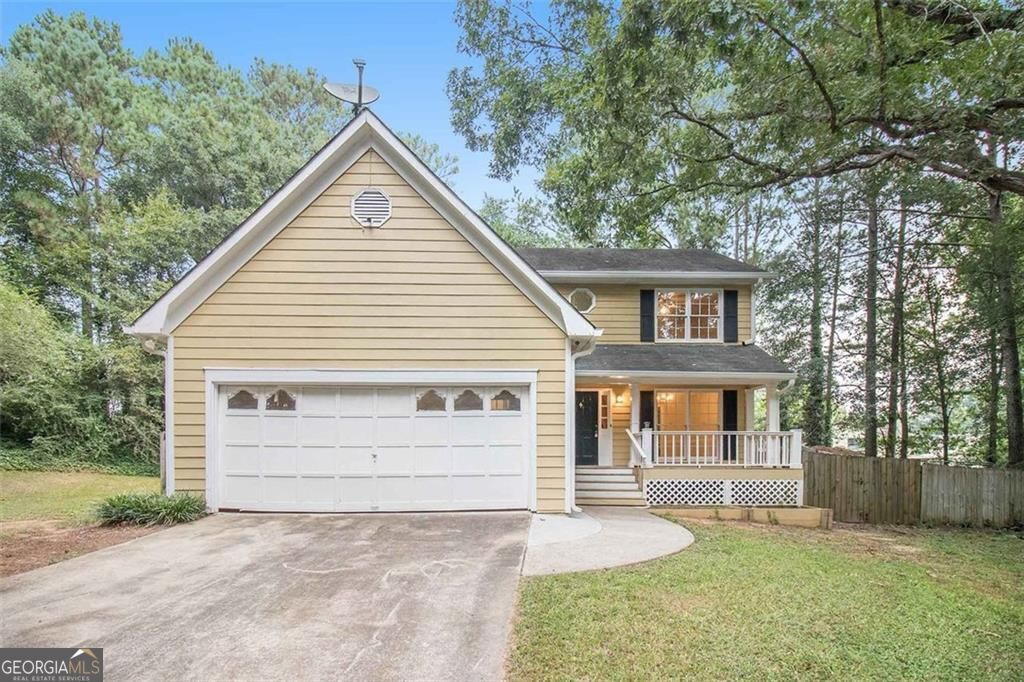 Photo of 1560 Red Briar Way, Jonesboro, GA 30236 (MLS # 10742459)