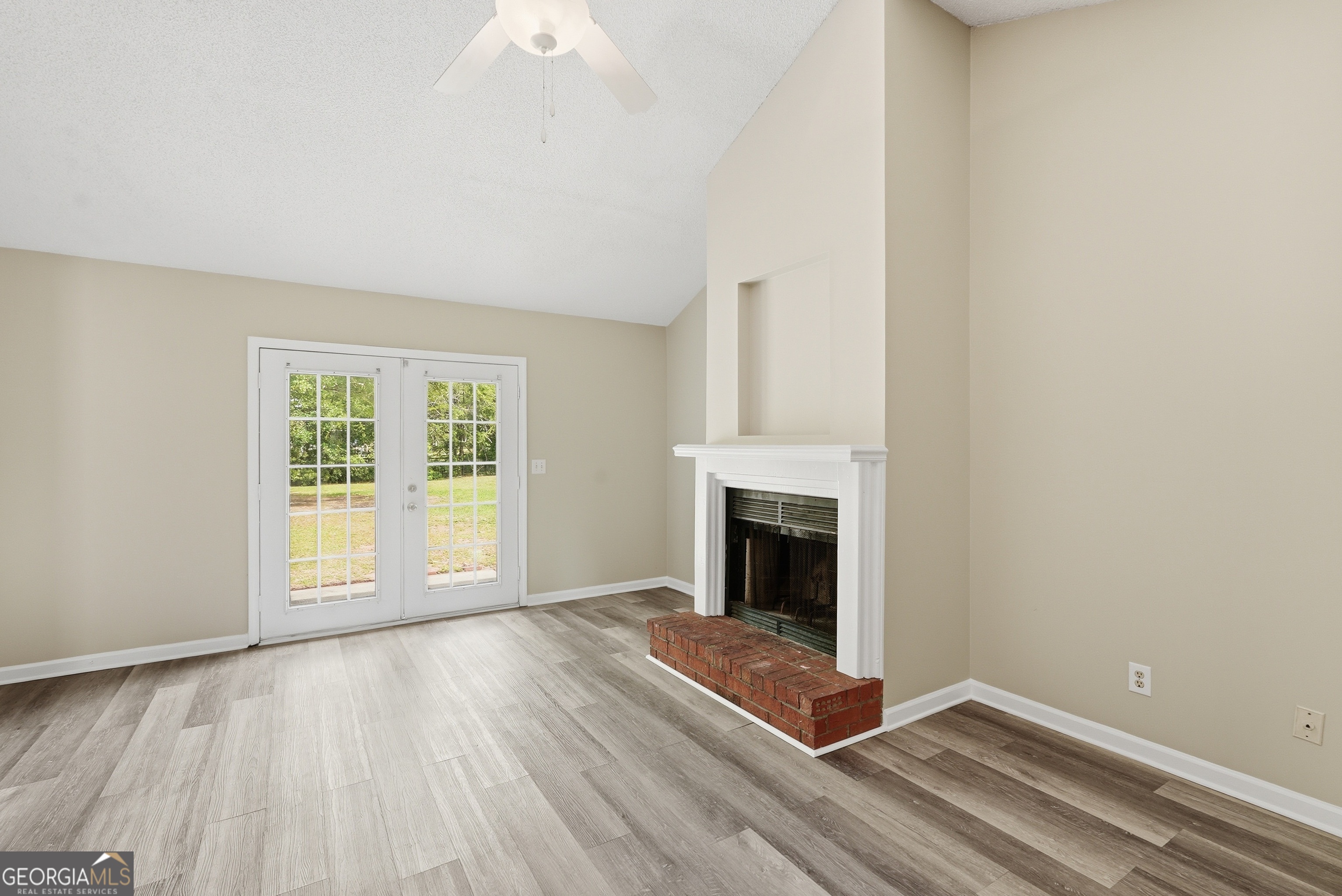 39 Henry LN