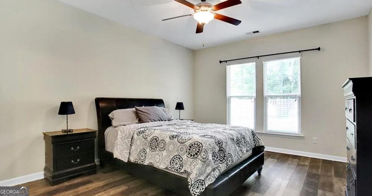 176 Calm Oaks CIR