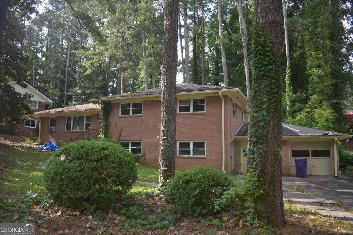3798 King Henry RD SW