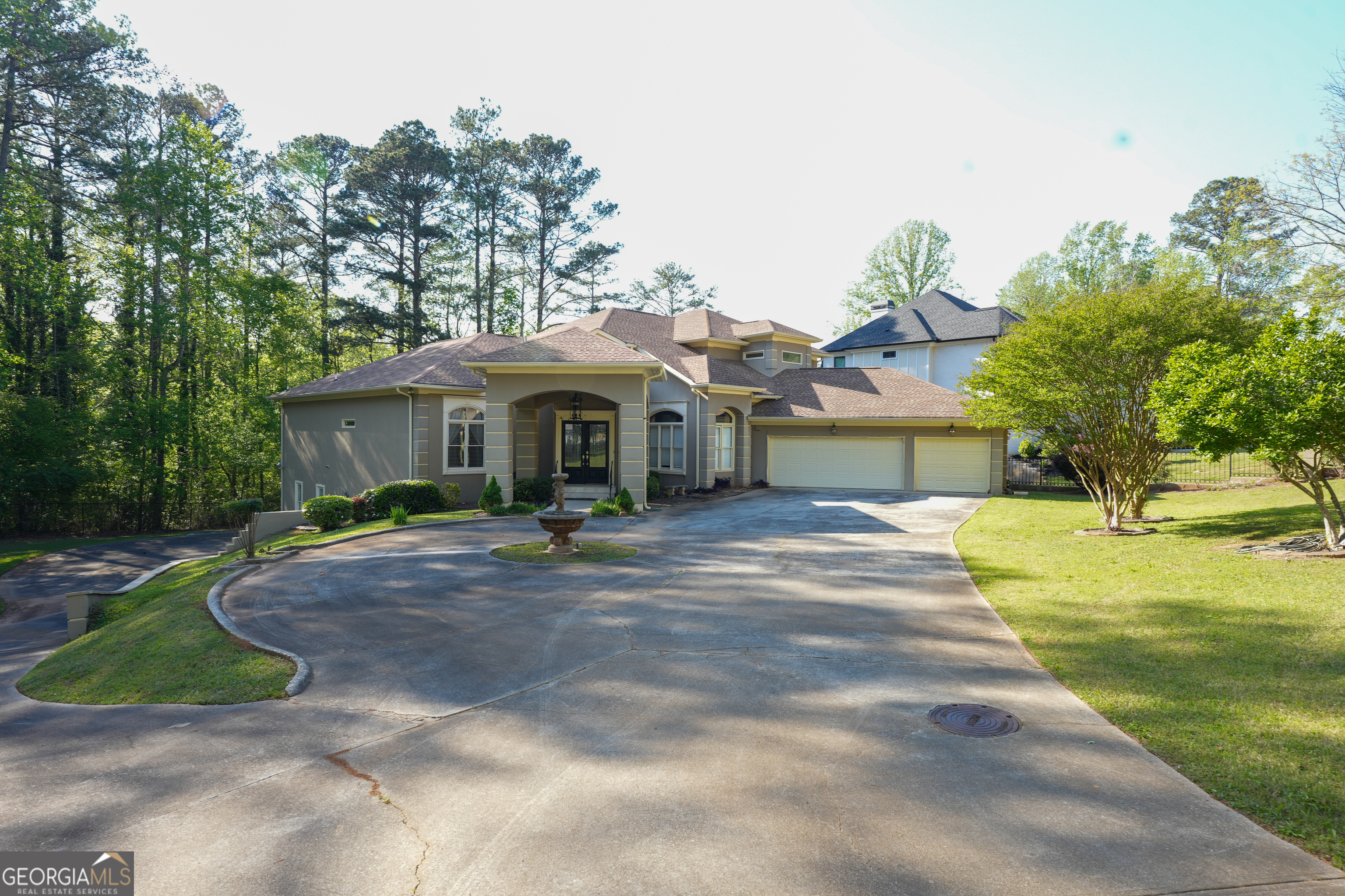 1010 Forest Overlook DR SW