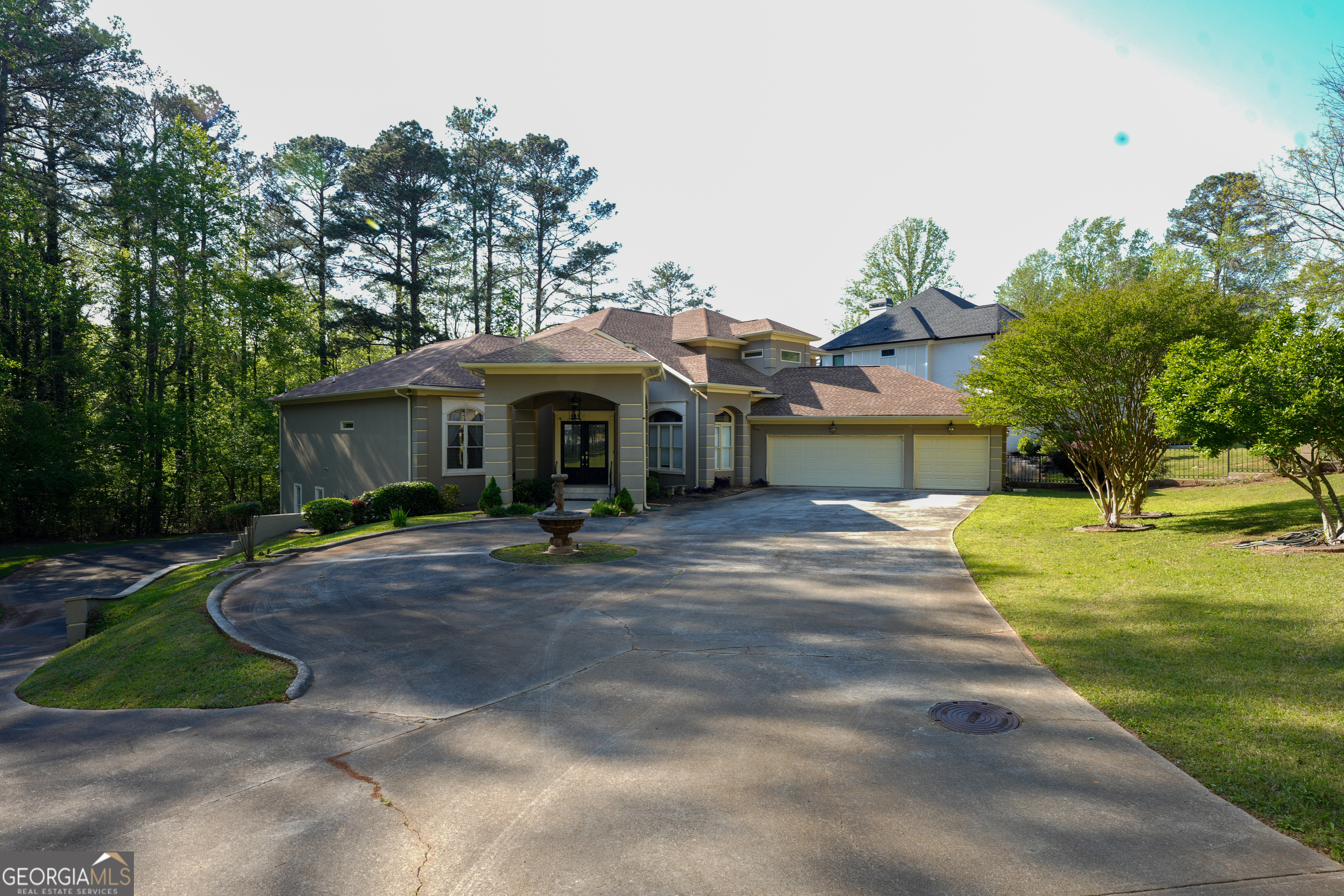 1010 Forest Overlook DR SW