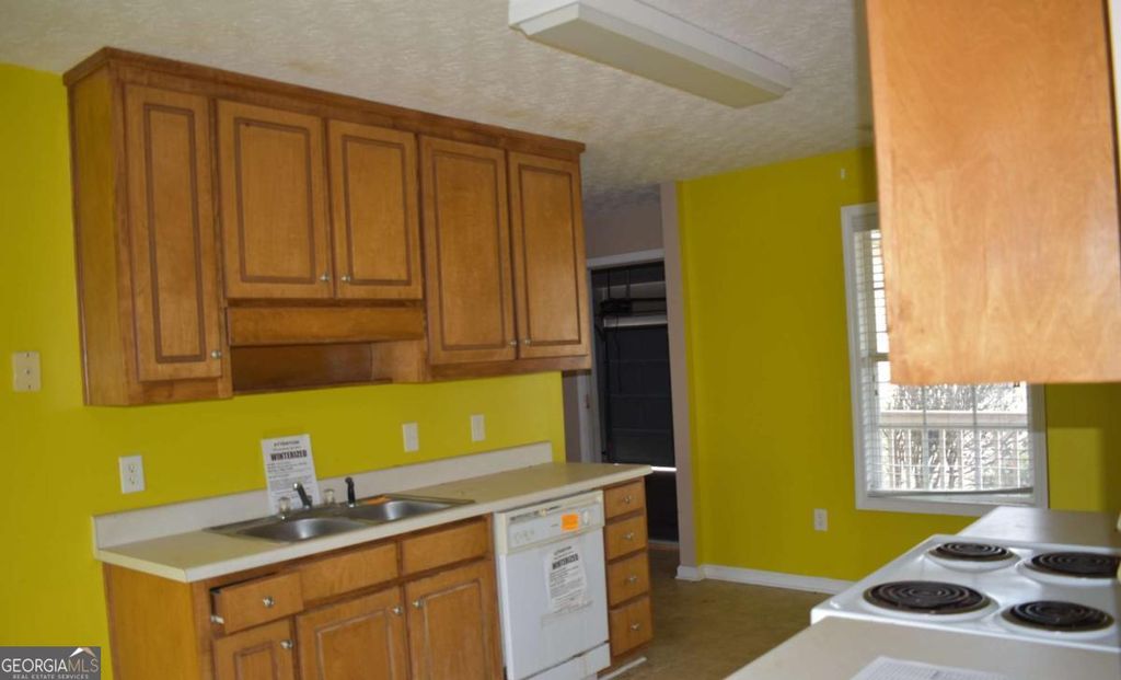 Photo of 30 Amber Way, Covington, GA 30016 (MLS # 10672362)