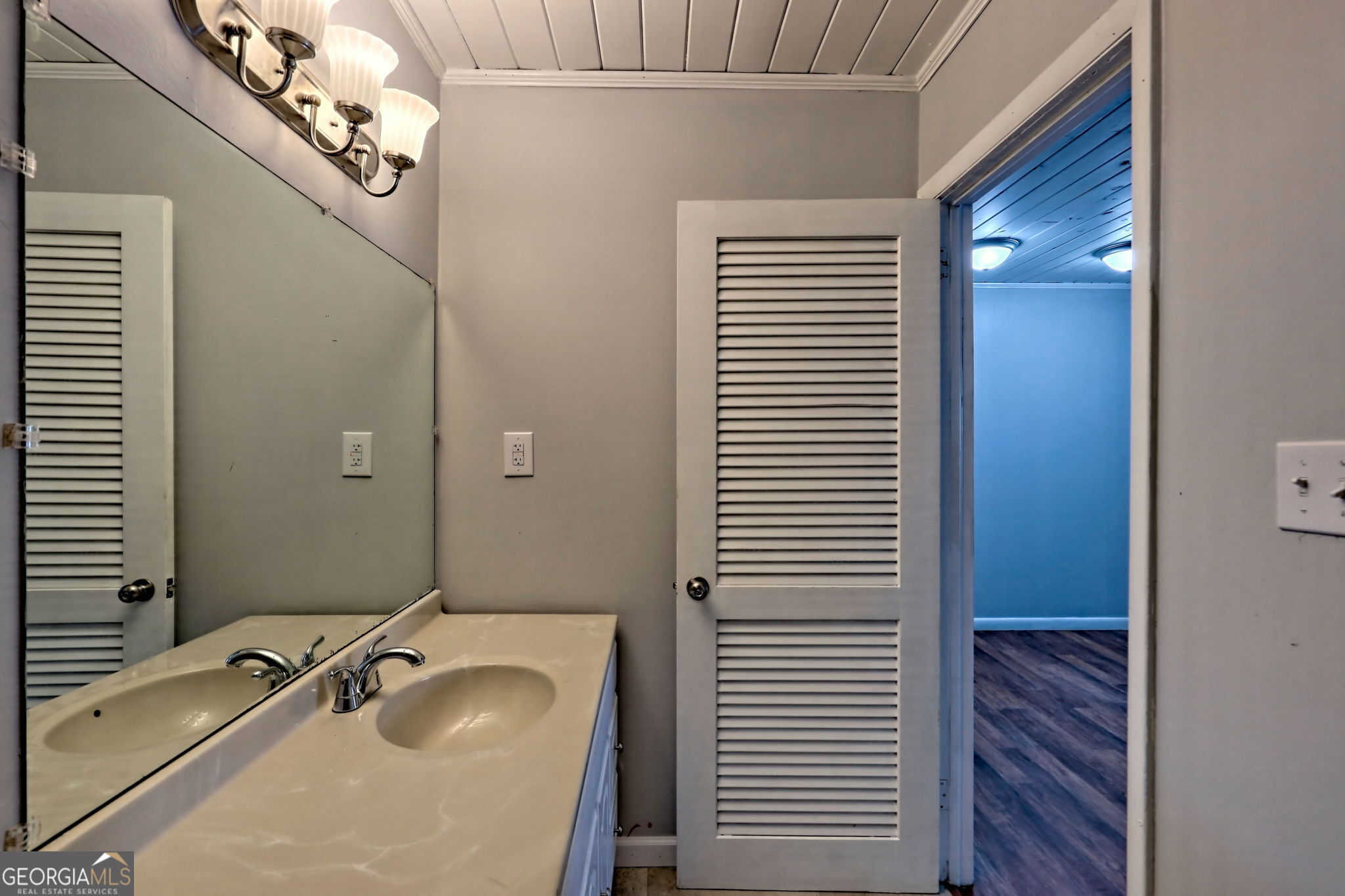 Clarkesville, Georgia 30523, United States, 3 Bedrooms Bedrooms, ,2 BathroomsBathrooms,Residential,Pending,13188