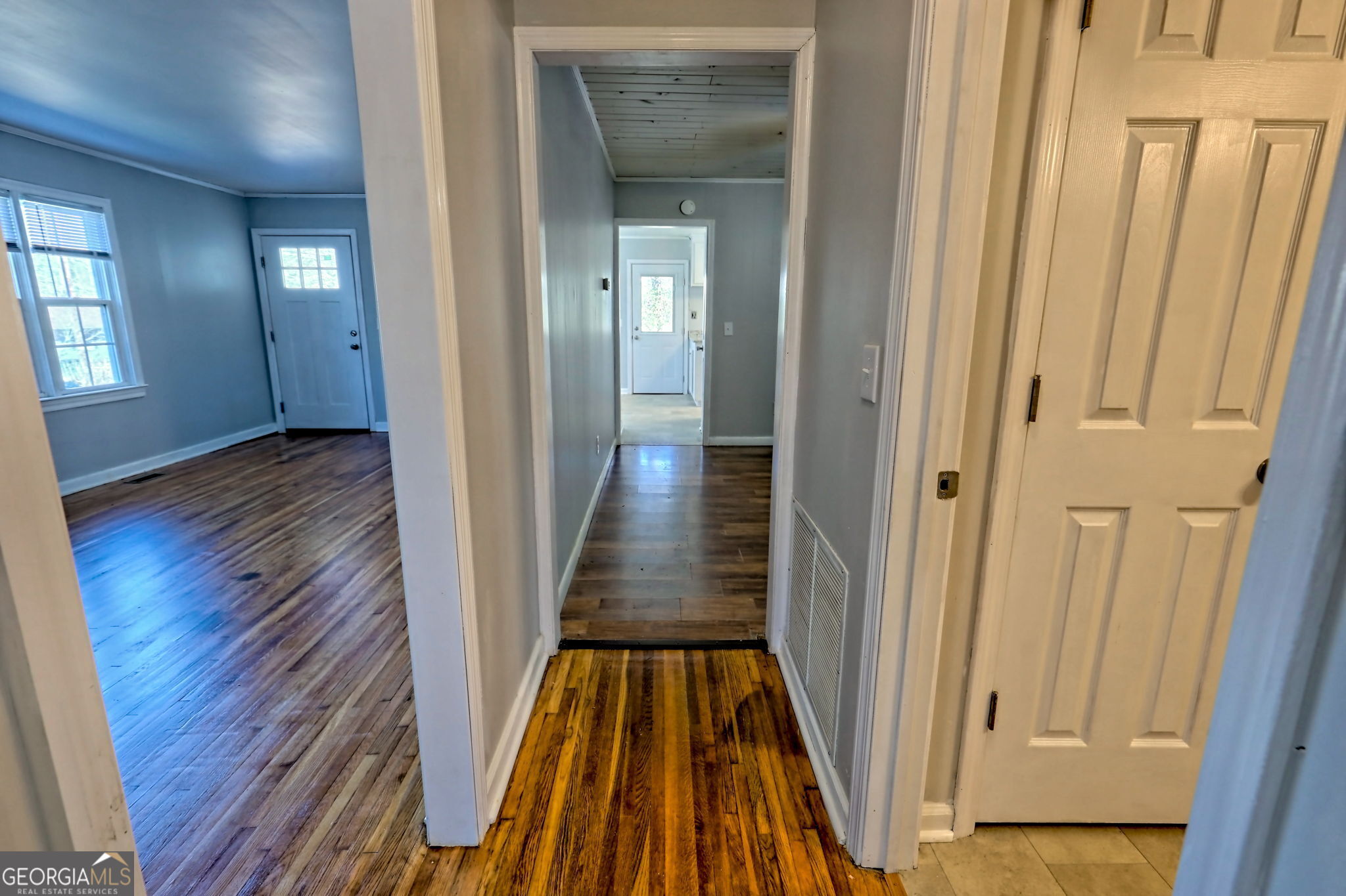 Clarkesville, Georgia 30523, United States, 3 Bedrooms Bedrooms, ,2 BathroomsBathrooms,Residential,Pending,13188