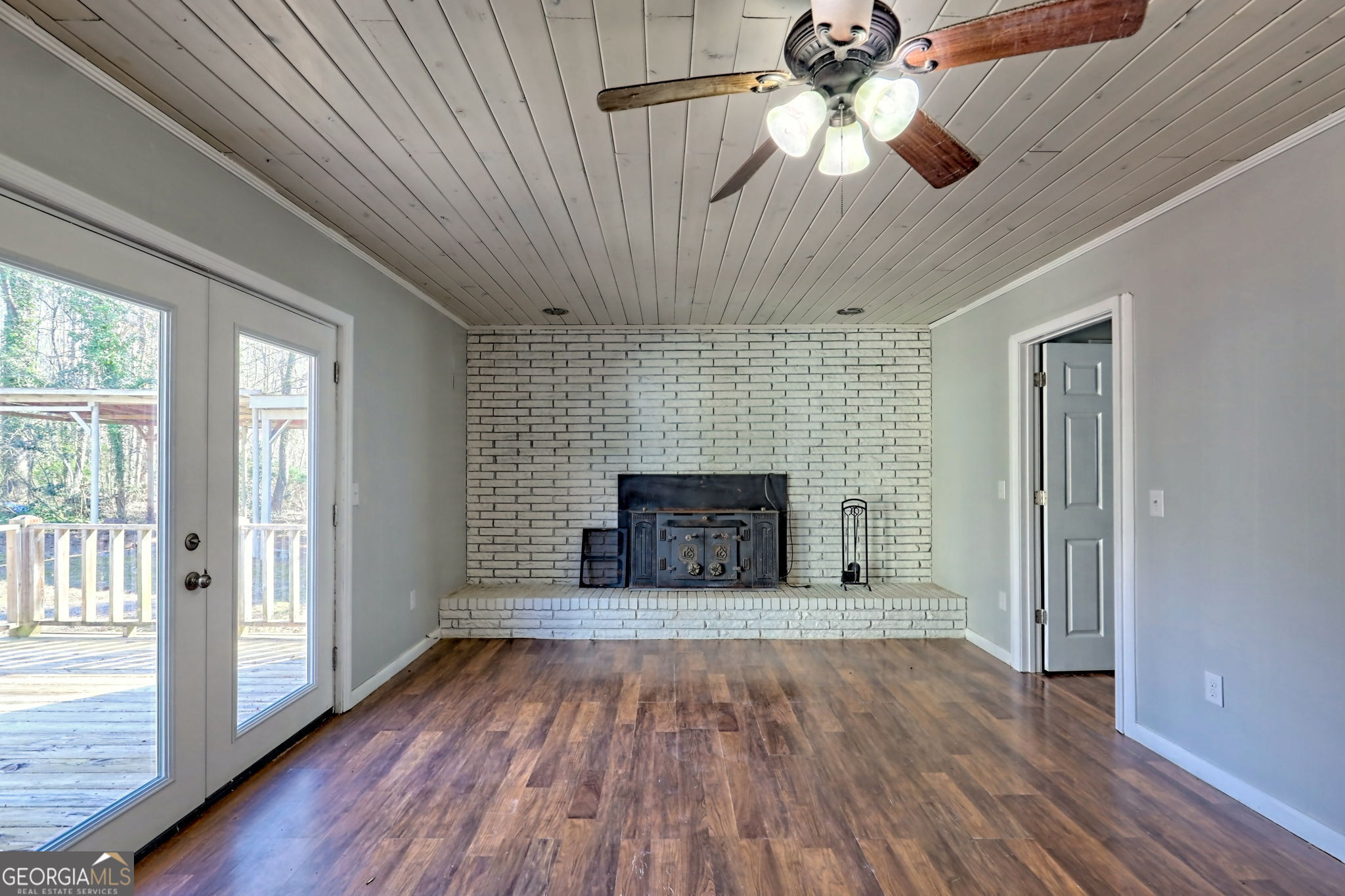 Clarkesville, Georgia 30523, United States, 3 Bedrooms Bedrooms, ,2 BathroomsBathrooms,Residential,Pending,13188