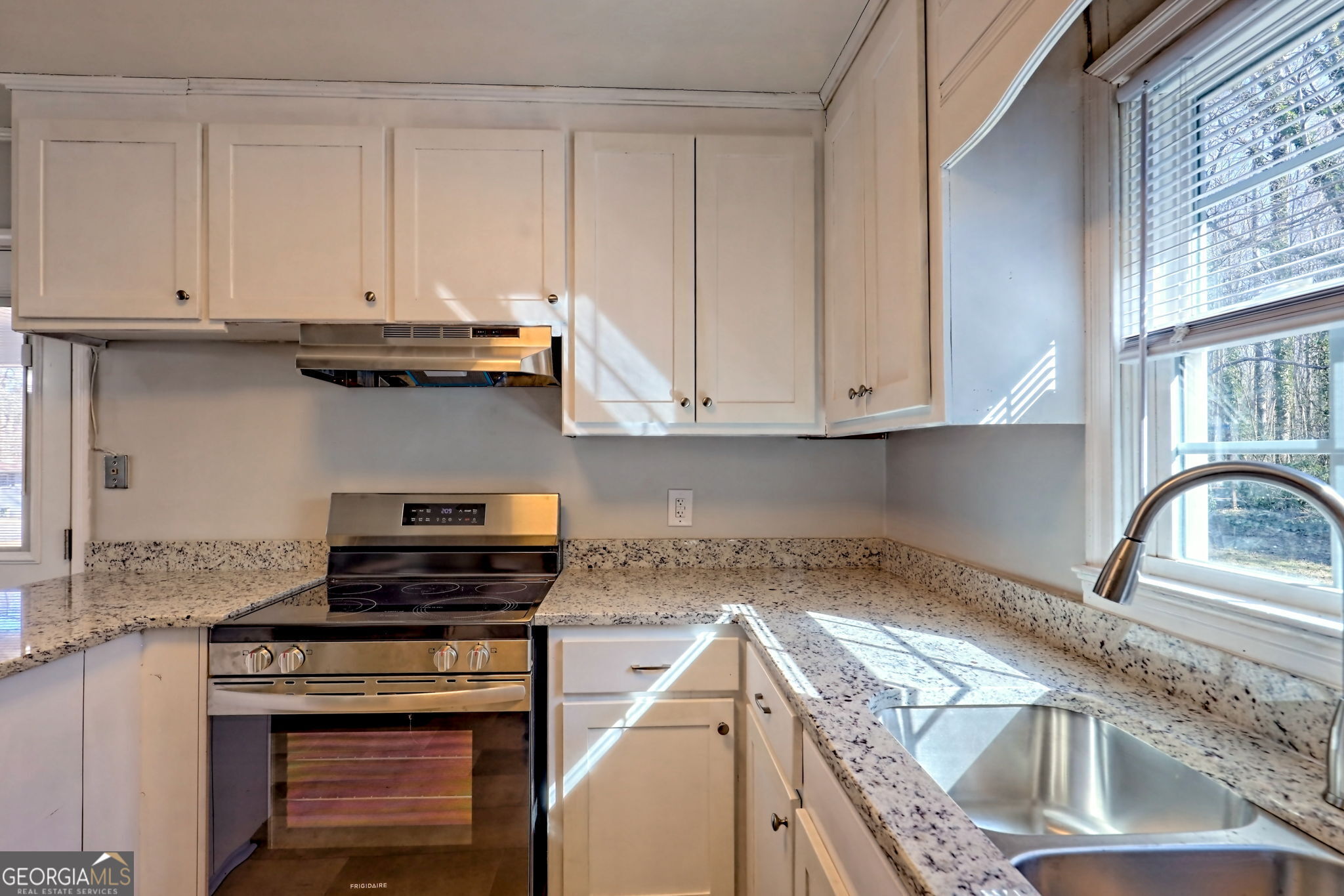 Clarkesville, Georgia 30523, United States, 3 Bedrooms Bedrooms, ,2 BathroomsBathrooms,Residential,Pending,13188