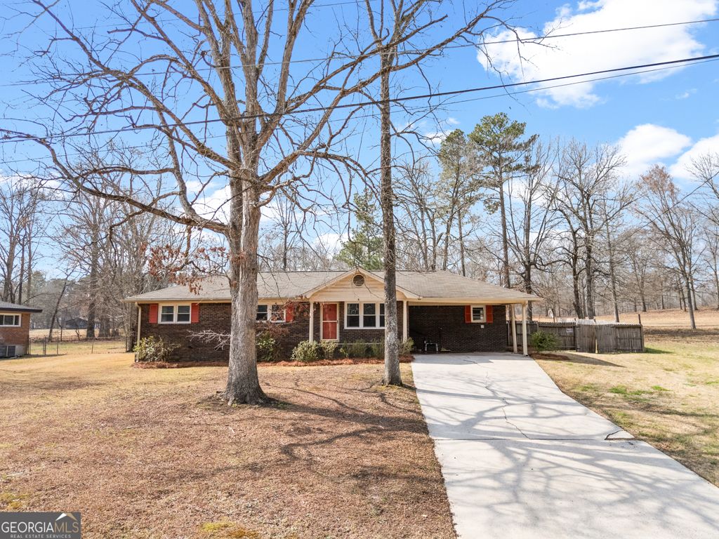 Photo of 11 Westhaven Drive, NW Dr, Rome, GA 30165 (MLS # 10699360)