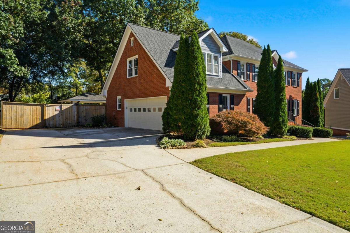 1468 Bristolwood CT SW