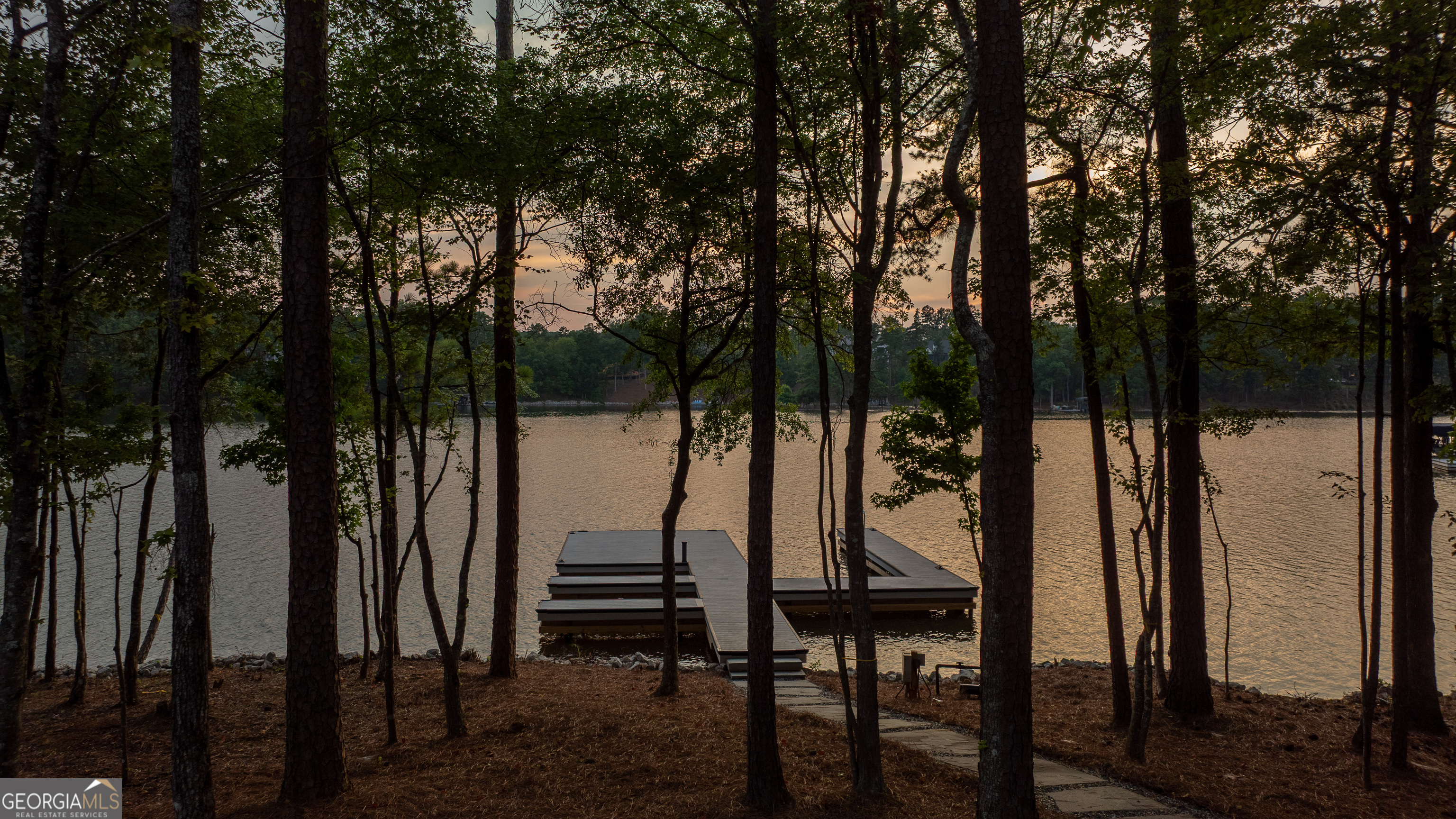 1221 Broadpoint DR