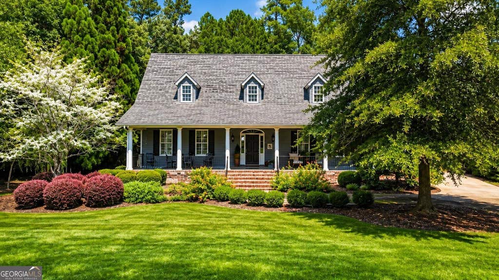 Photo of 14 Nicklaus Drive NW, Rome, GA 30165 (MLS # 10830551)