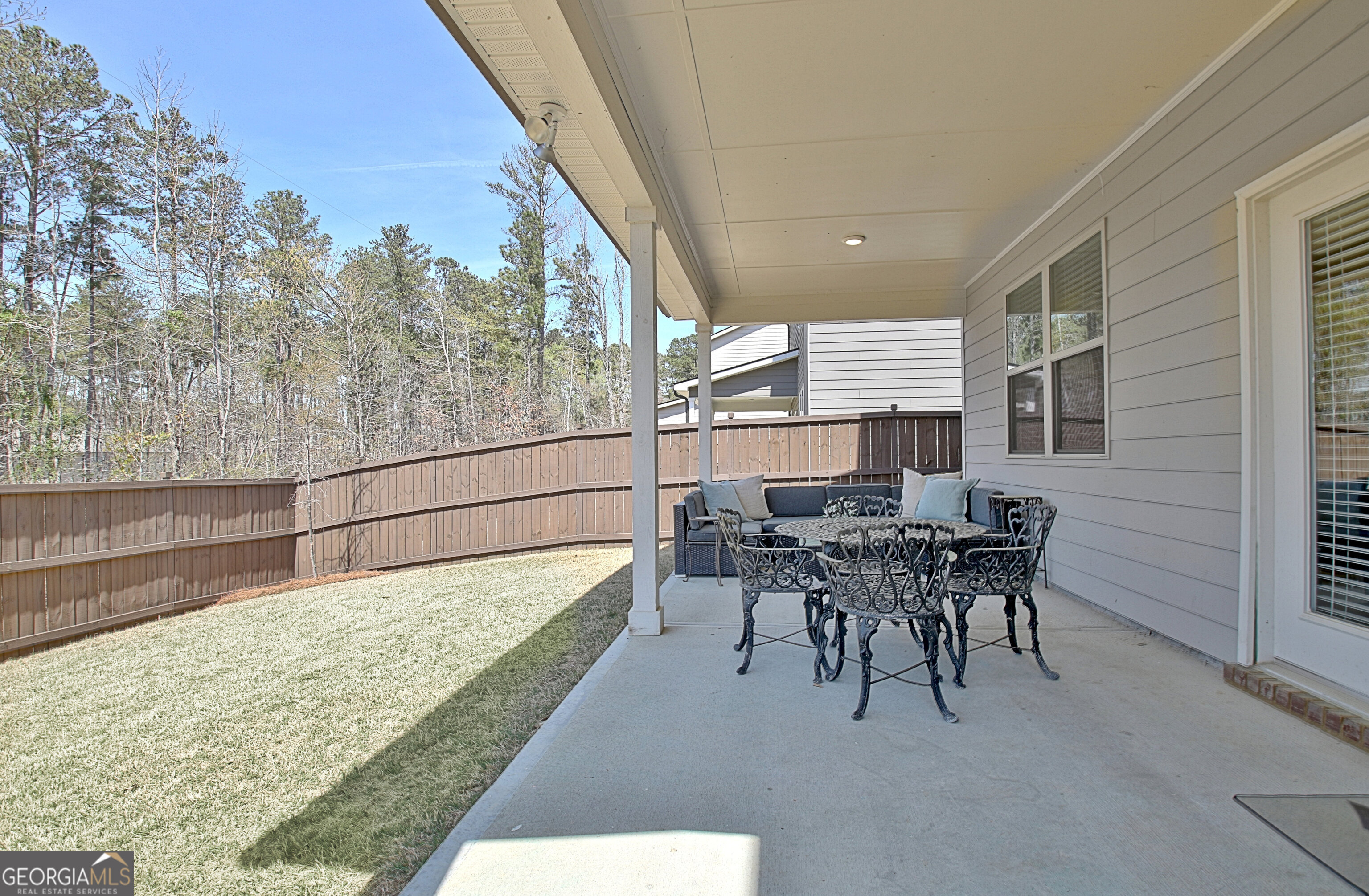 Peachtree City, Georgia 30269, United States, 5 Bedrooms Bedrooms, ,4 BathroomsBathrooms,Residential,Active,98001