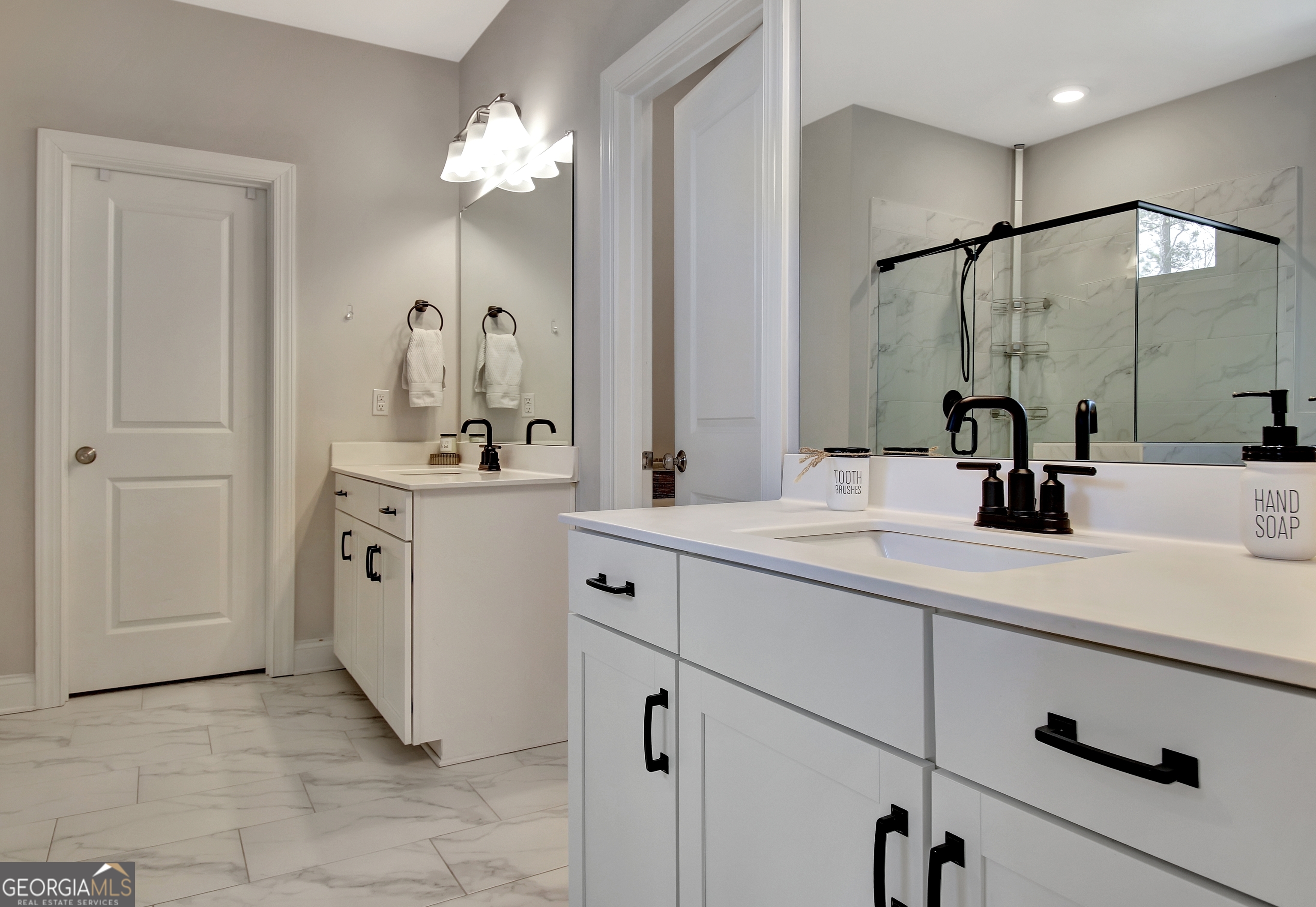 Peachtree City, Georgia 30269, United States, 5 Bedrooms Bedrooms, ,4 BathroomsBathrooms,Residential,Active,98001