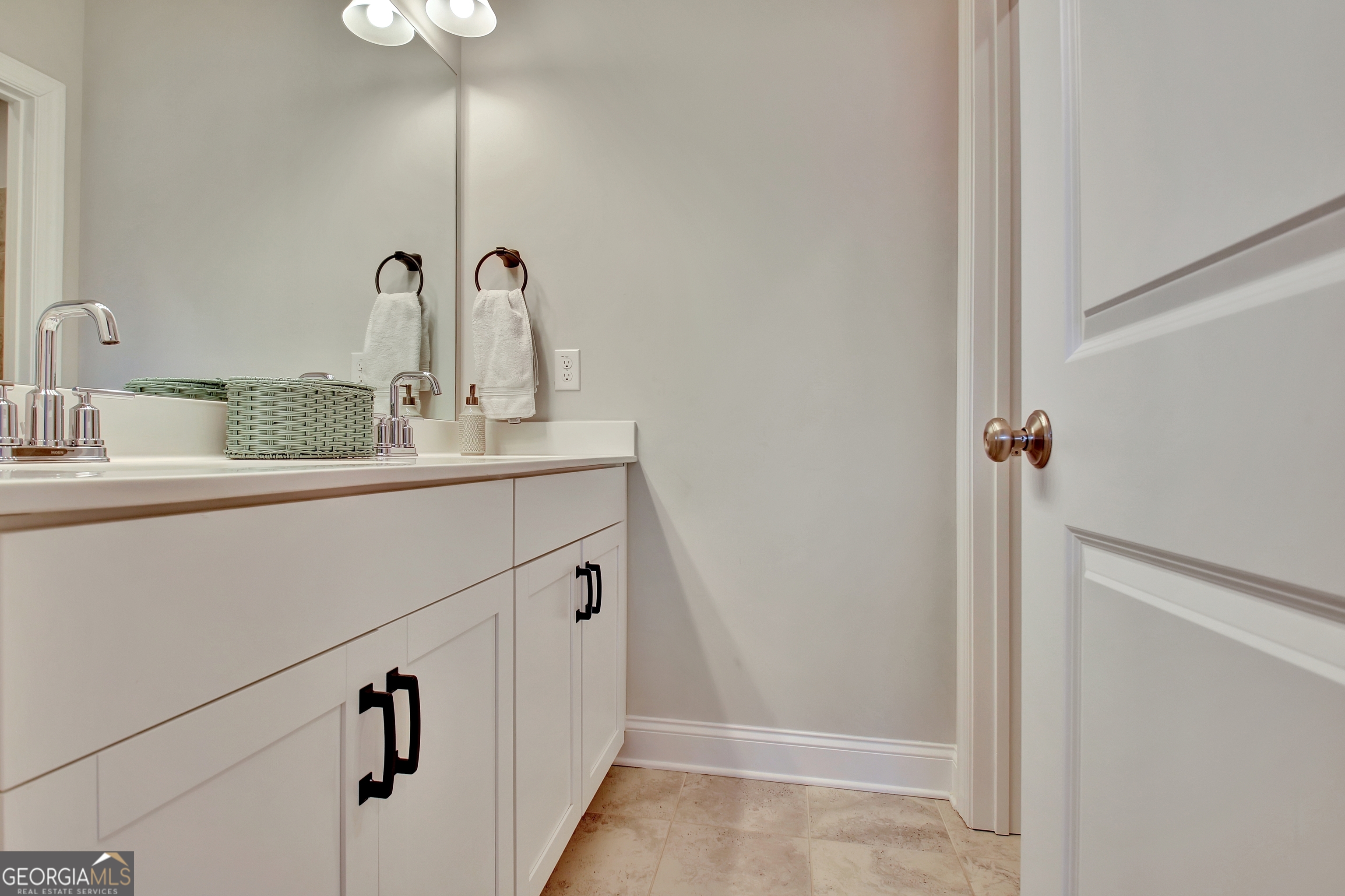 Peachtree City, Georgia 30269, United States, 5 Bedrooms Bedrooms, ,4 BathroomsBathrooms,Residential,Active,98001