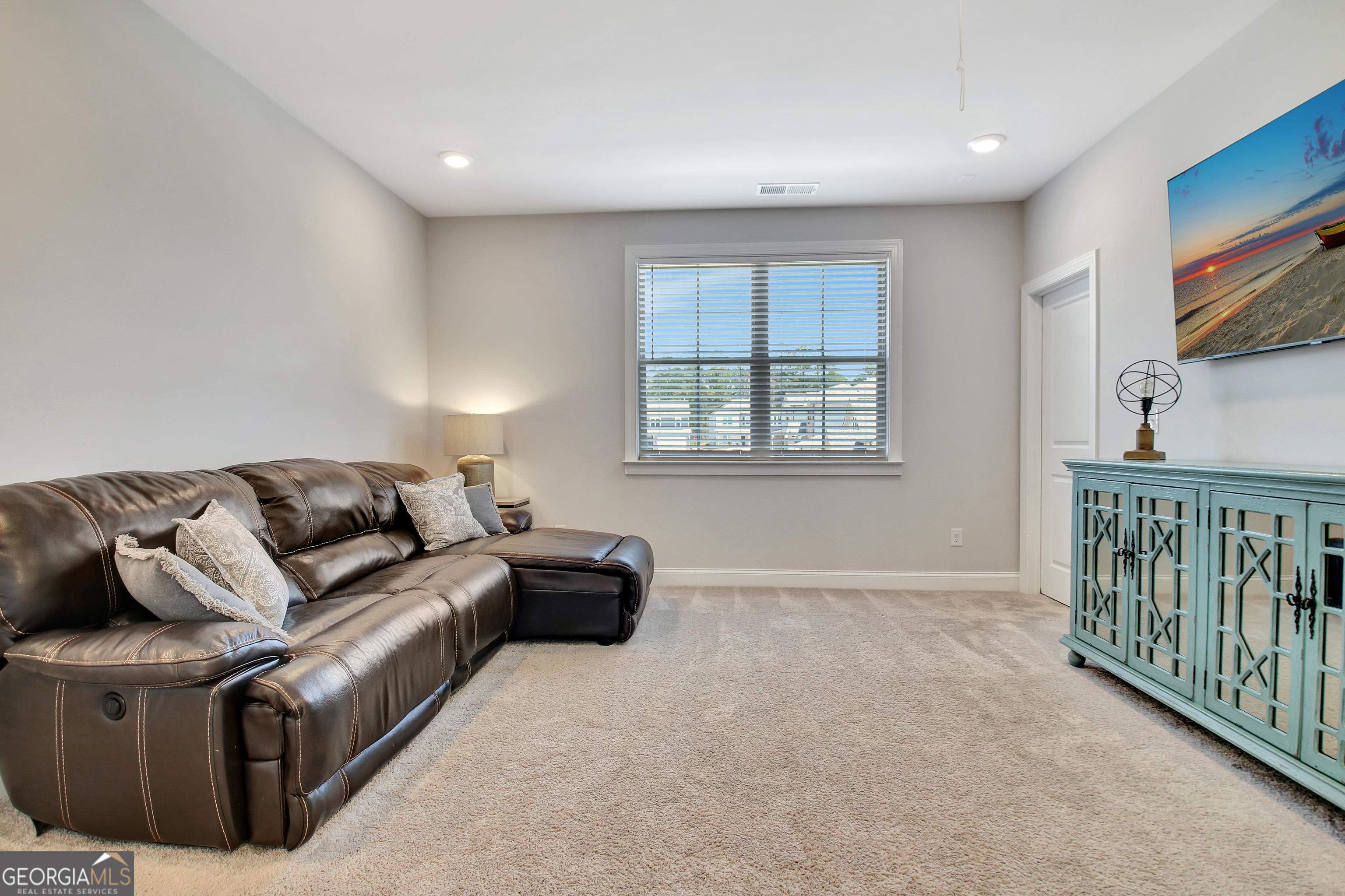 Peachtree City, Georgia 30269, United States, 5 Bedrooms Bedrooms, ,4 BathroomsBathrooms,Residential,Active,98001