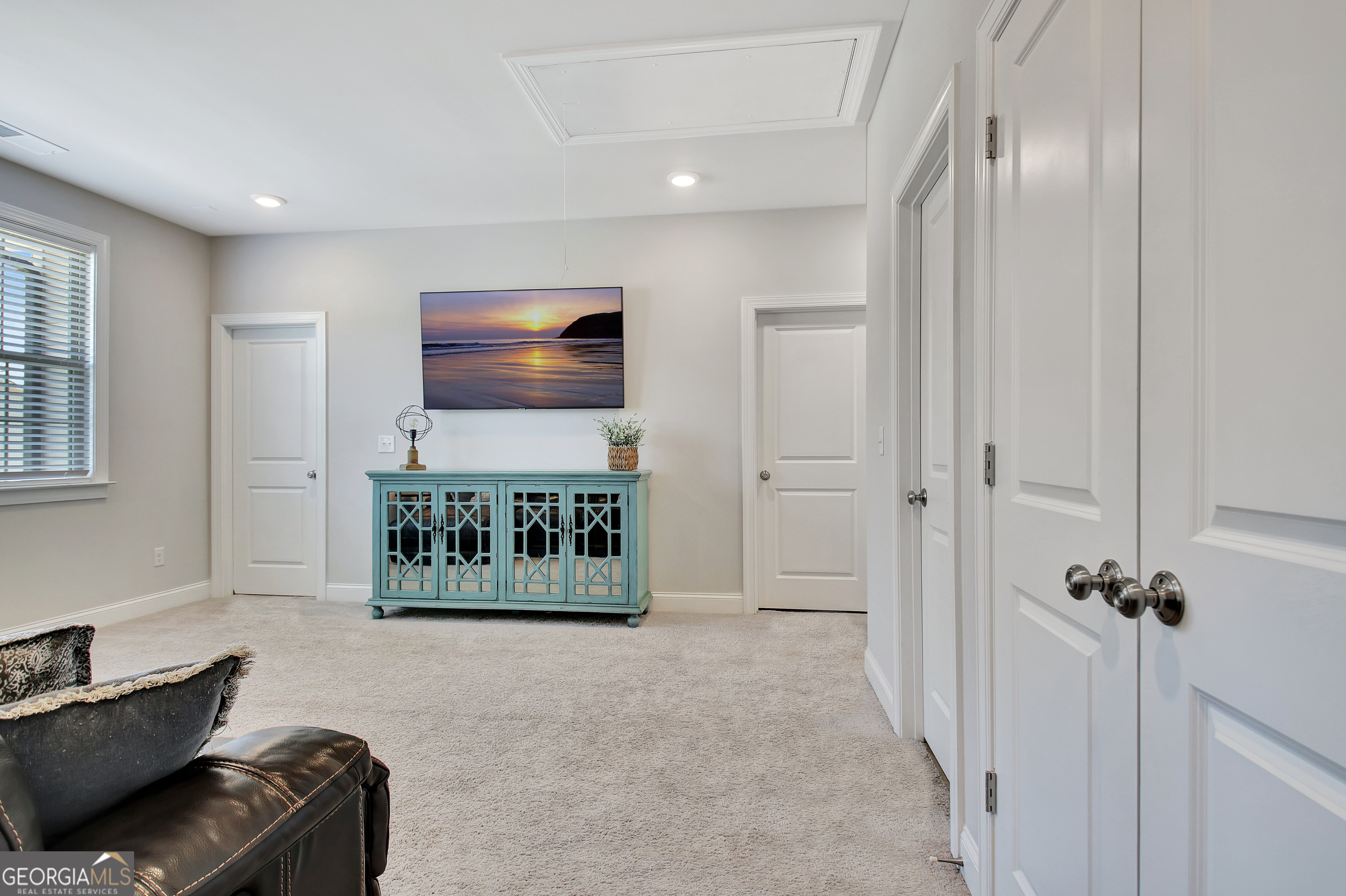 Peachtree City, Georgia 30269, United States, 5 Bedrooms Bedrooms, ,4 BathroomsBathrooms,Residential,Active,98001