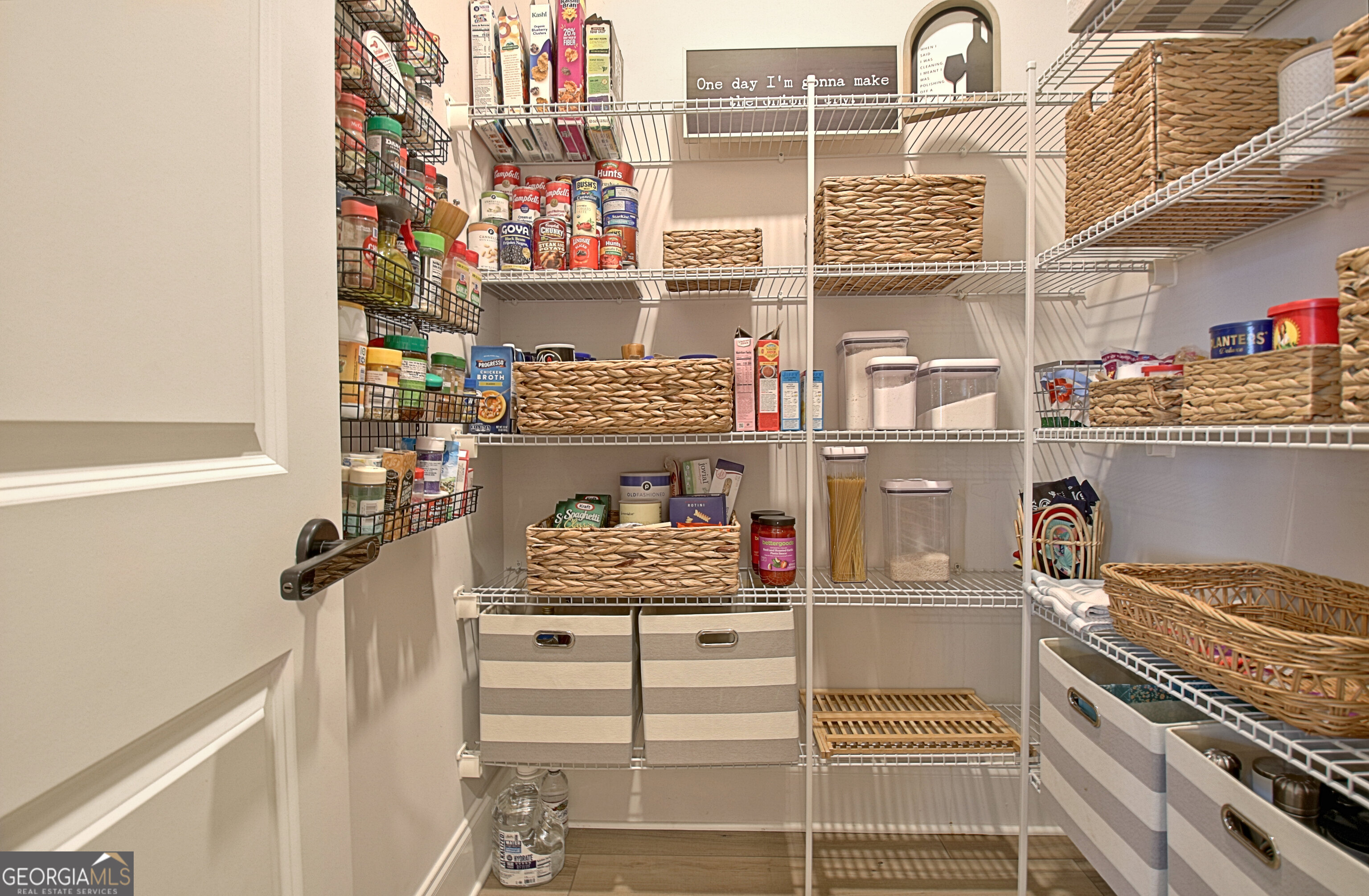 Peachtree City, Georgia 30269, United States, 5 Bedrooms Bedrooms, ,4 BathroomsBathrooms,Residential,Active,98001