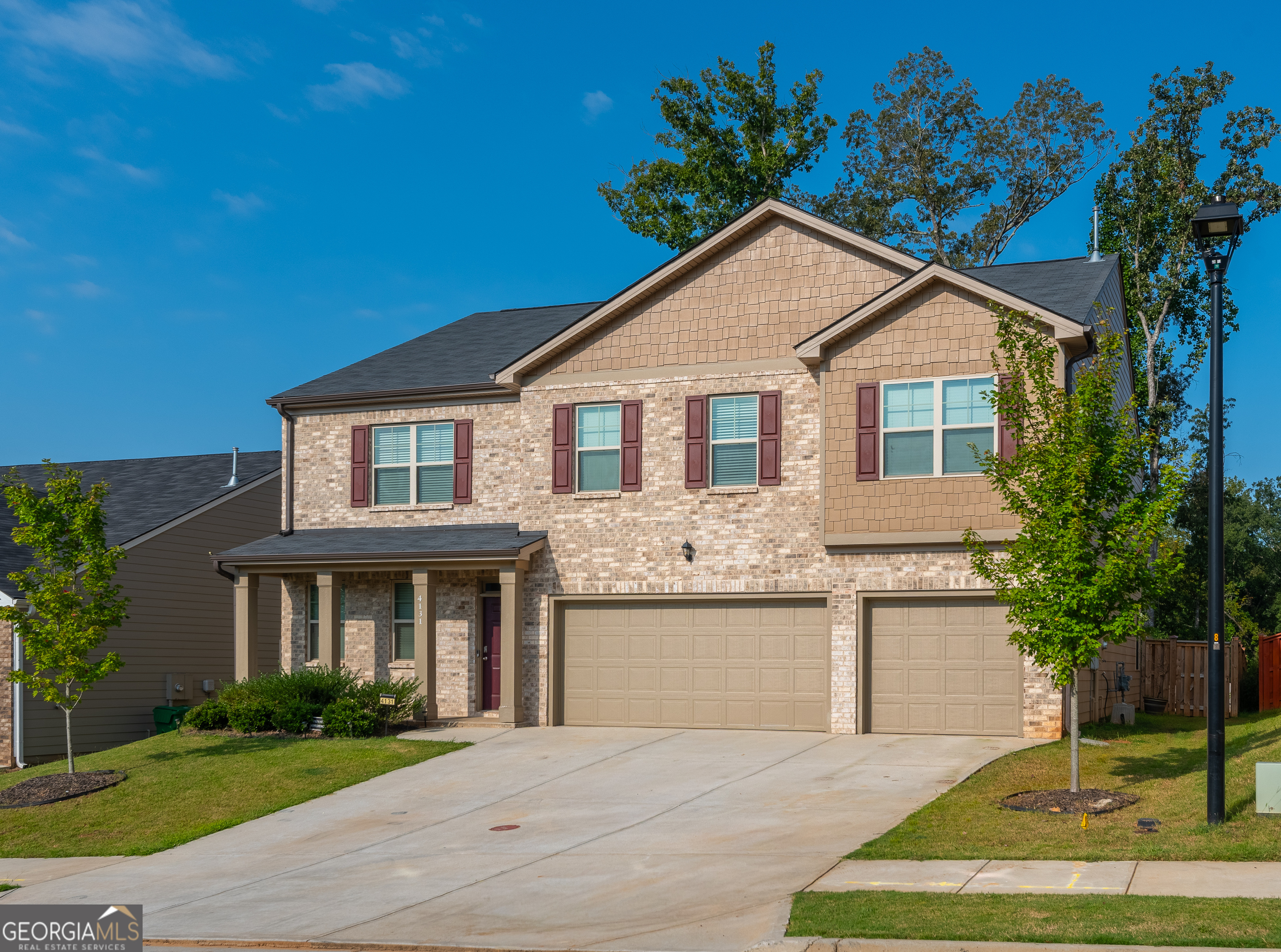 4131 Spencer LN