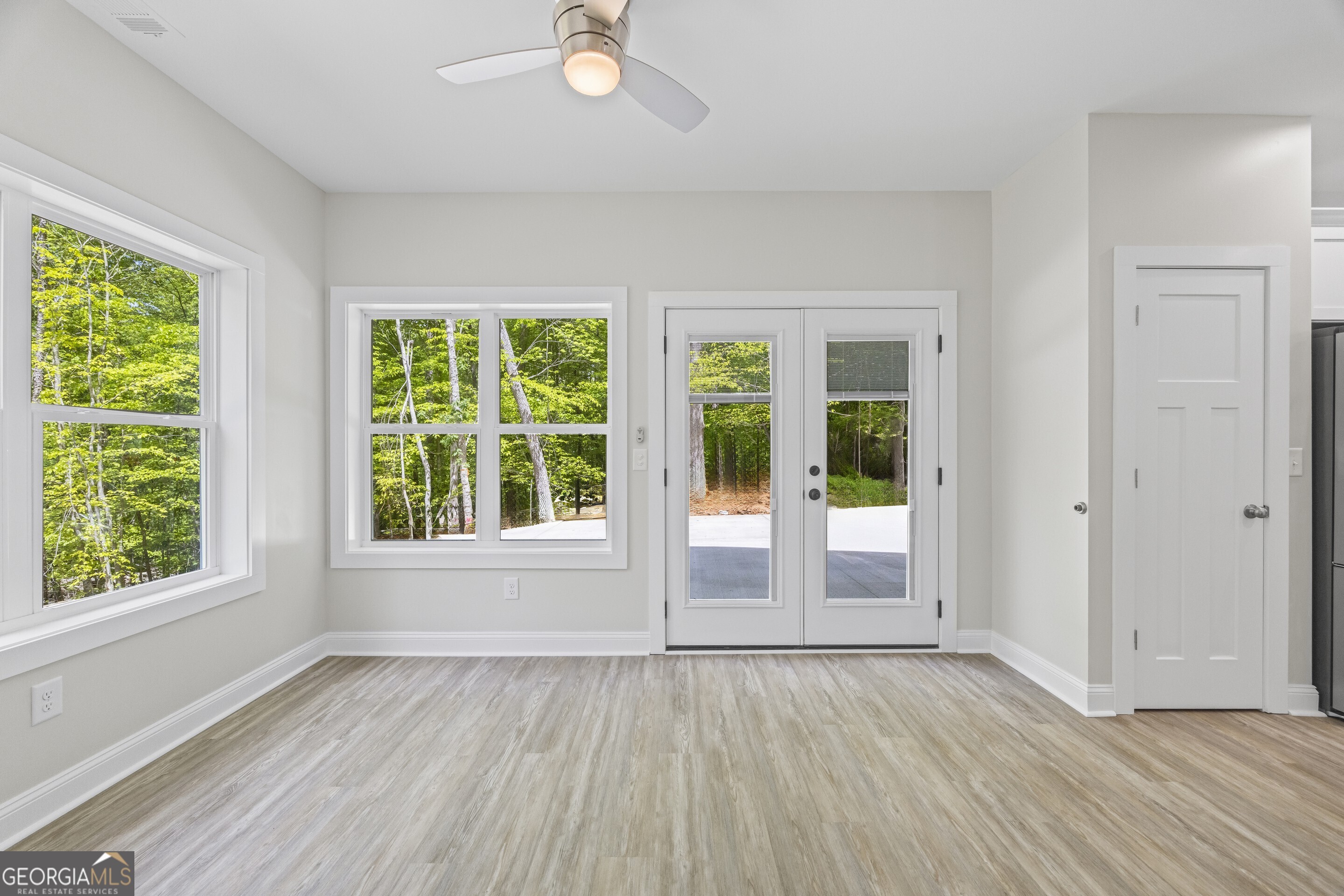 Lavonia, Georgia 30553, United States, 3 Bedrooms Bedrooms, ,3 BathroomsBathrooms,Residential,Active,145124