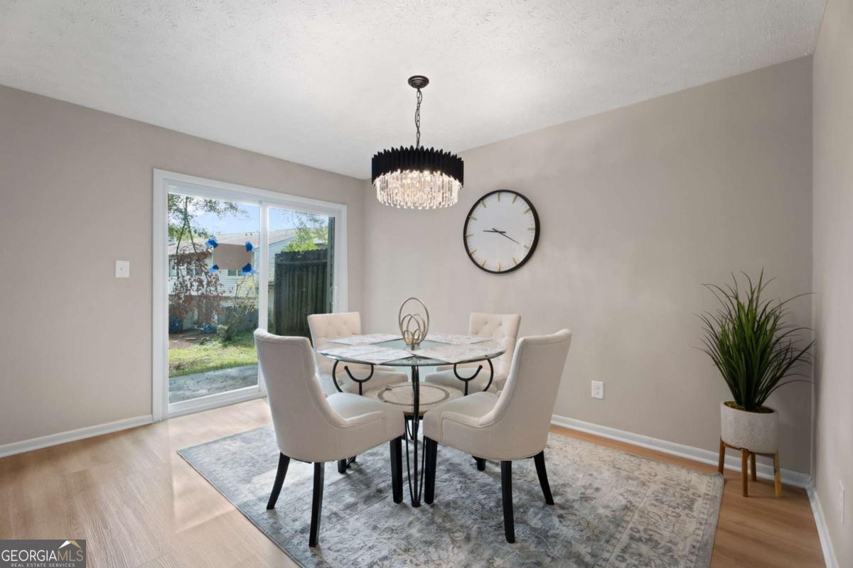 313 Country Club DR