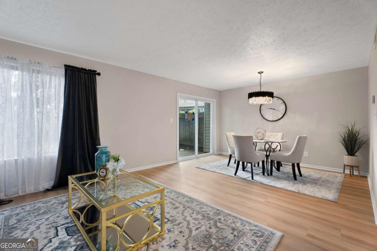 313 Country Club DR