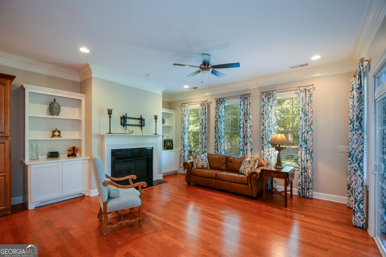 Soleil Laurel Canyon - Residential