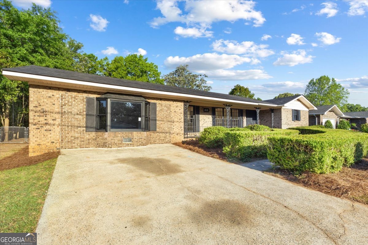 513 Clemson DR