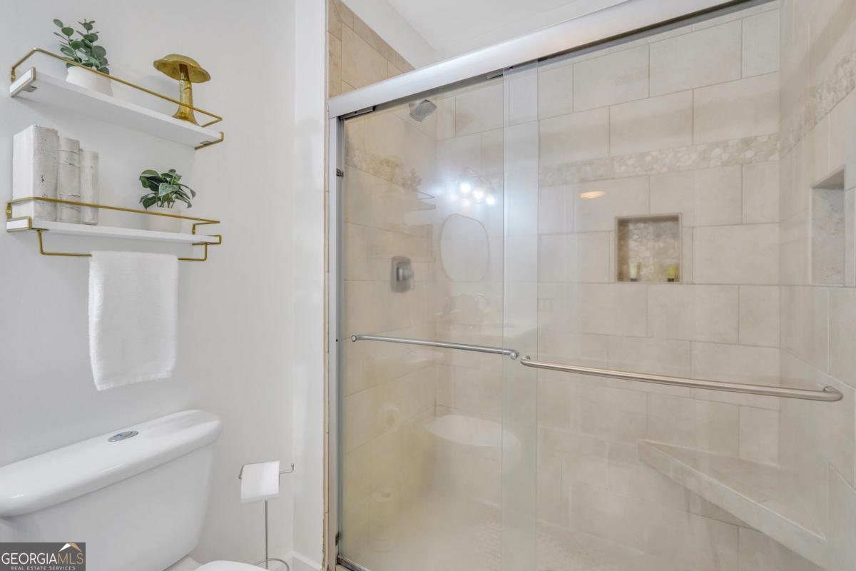 310 W Broughton ST 3006