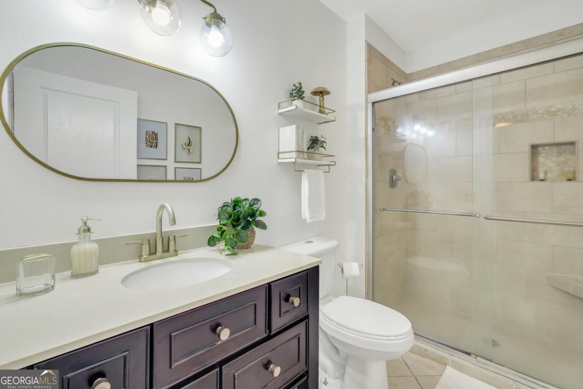 310 W Broughton ST 3006