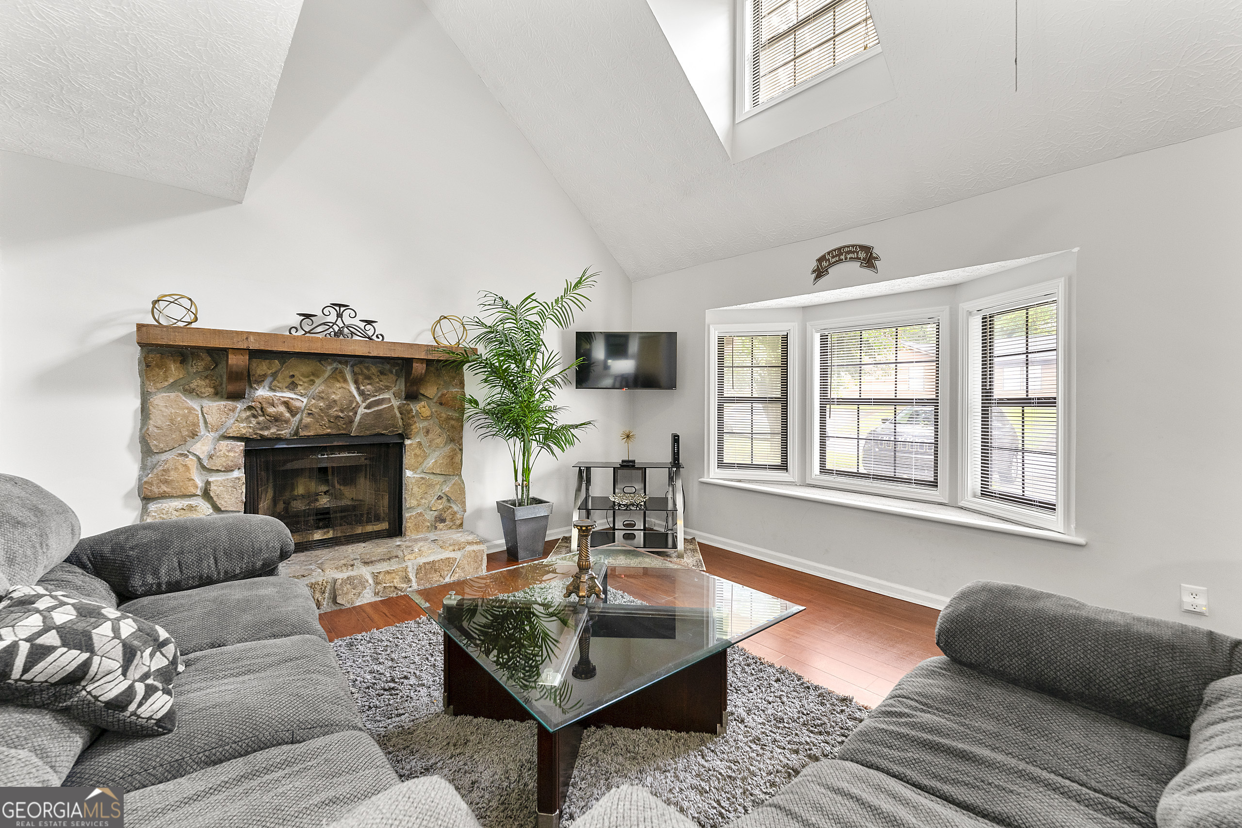 BOOTH MEADOWS - Residential Income