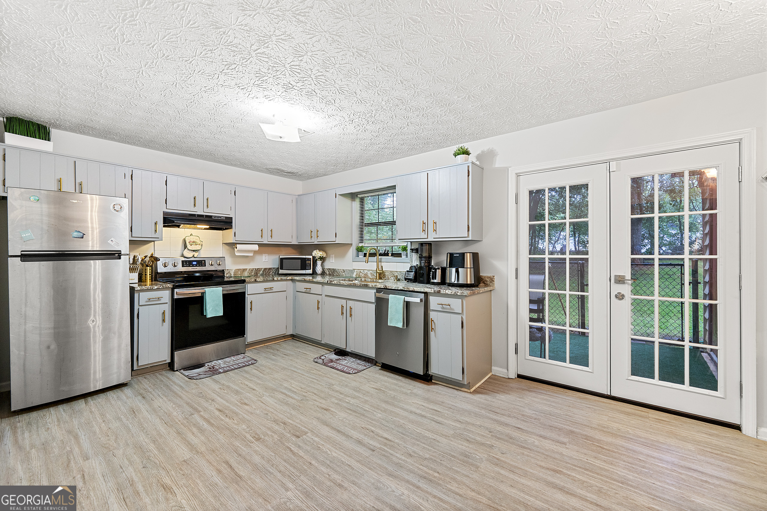 BOOTH MEADOWS - Residential Income
