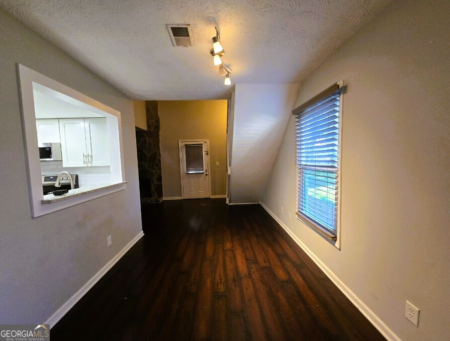 Wynndowne - Residential Lease