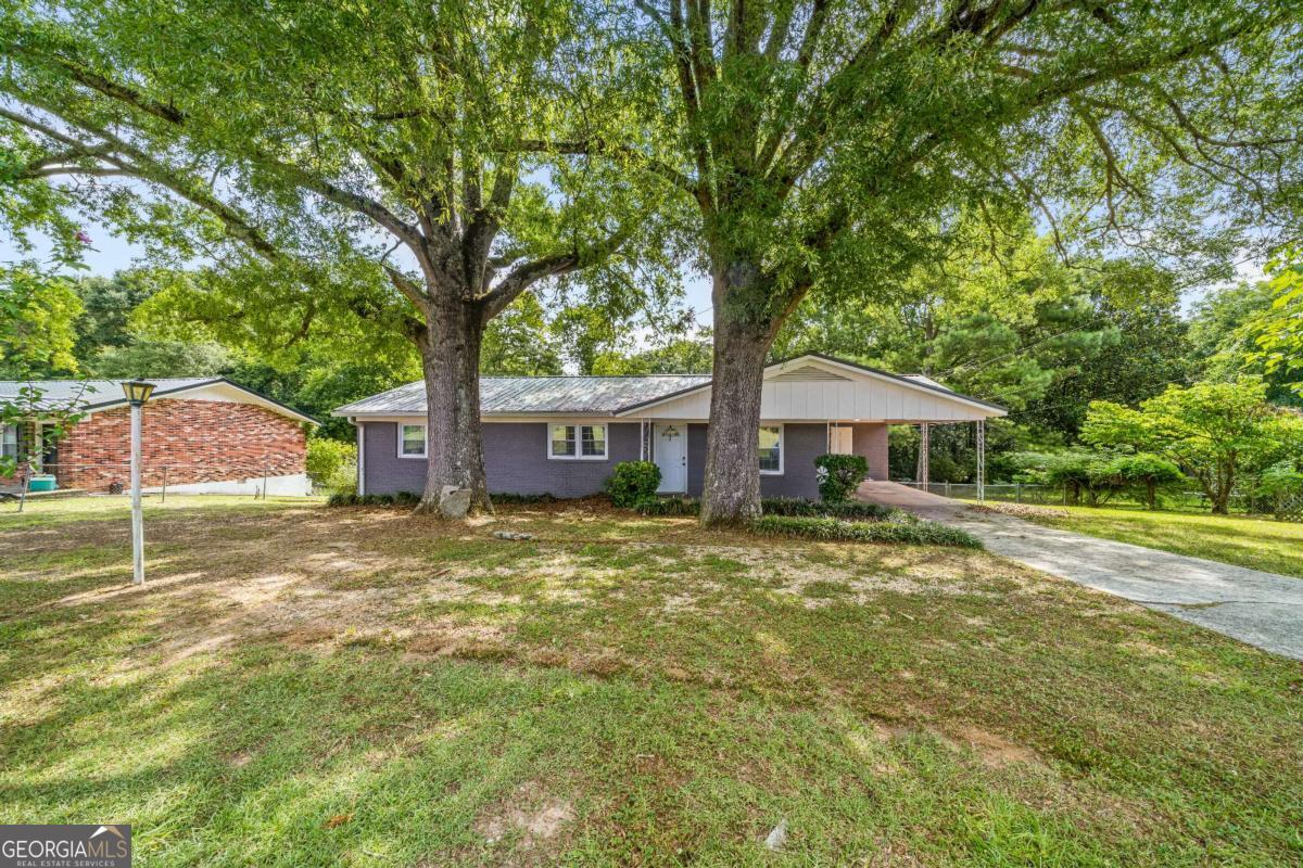 112 Greenbriar DR