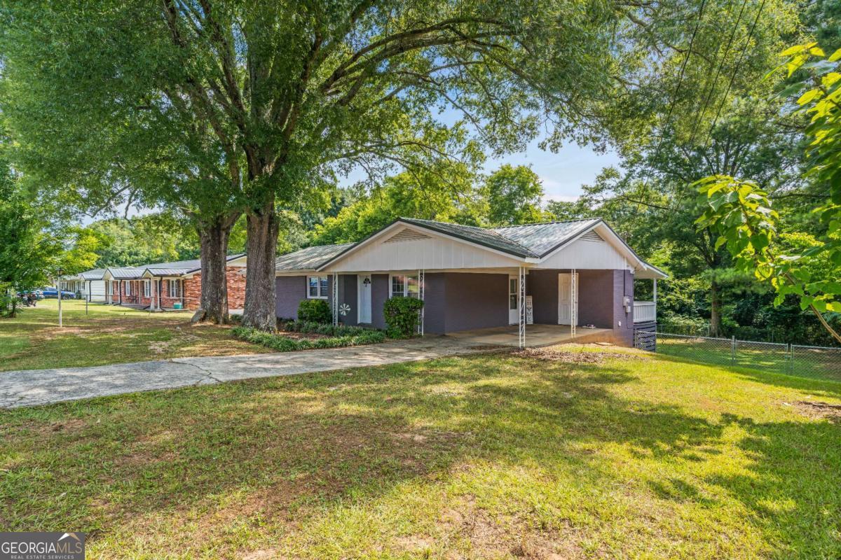 112 Greenbriar DR