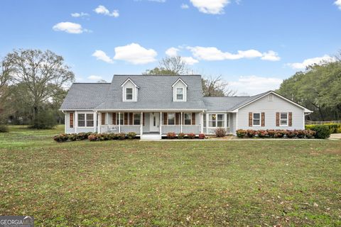 Photo of 8 Cameron Street, Moreland, GA 30259 (MLS # 10656465)
