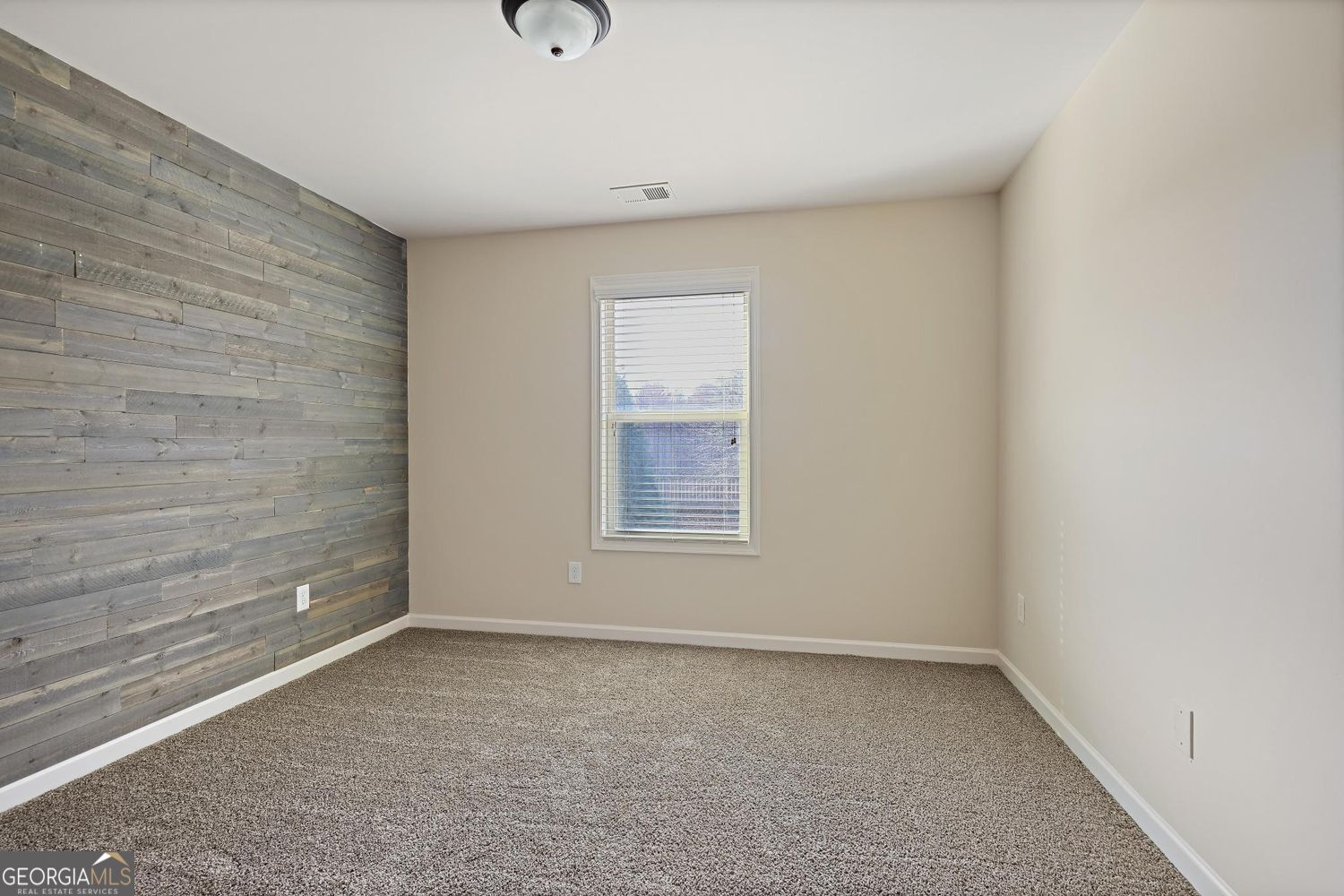 Dallas, Georgia 30132, United States, 5 Bedrooms Bedrooms, ,3 BathroomsBathrooms,Residential,Active,256682