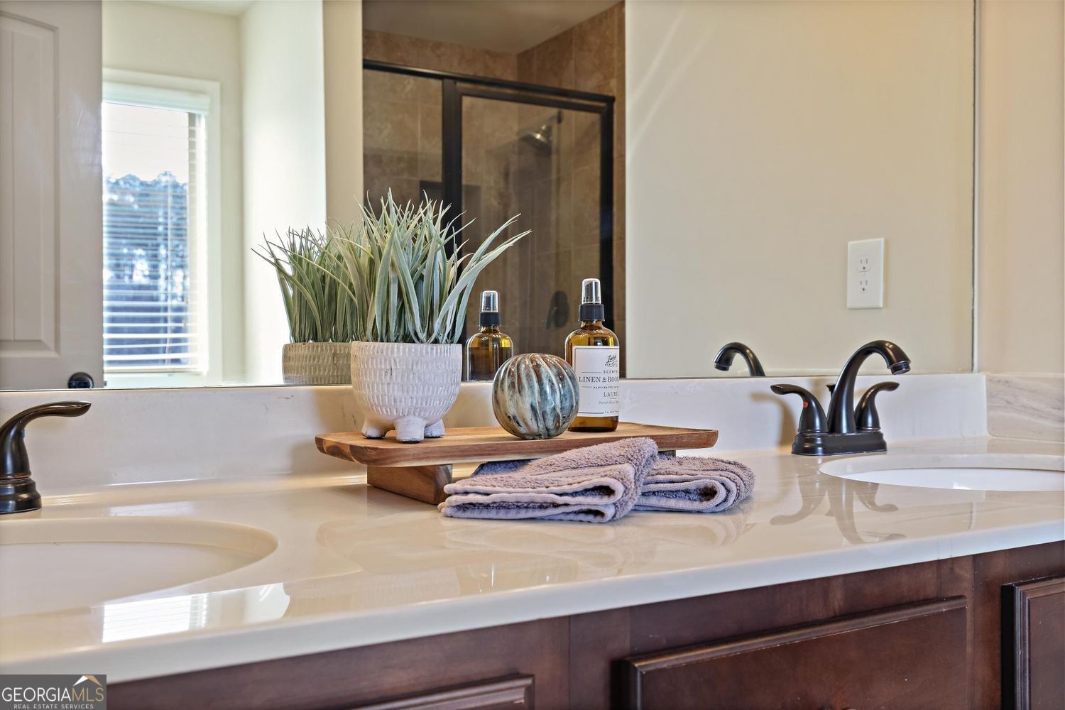 Dallas, Georgia 30132, United States, 5 Bedrooms Bedrooms, ,3 BathroomsBathrooms,Residential,Active,256682