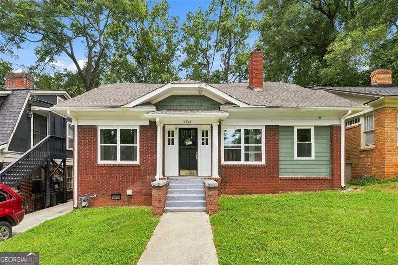 1585 Olympian Circle SW