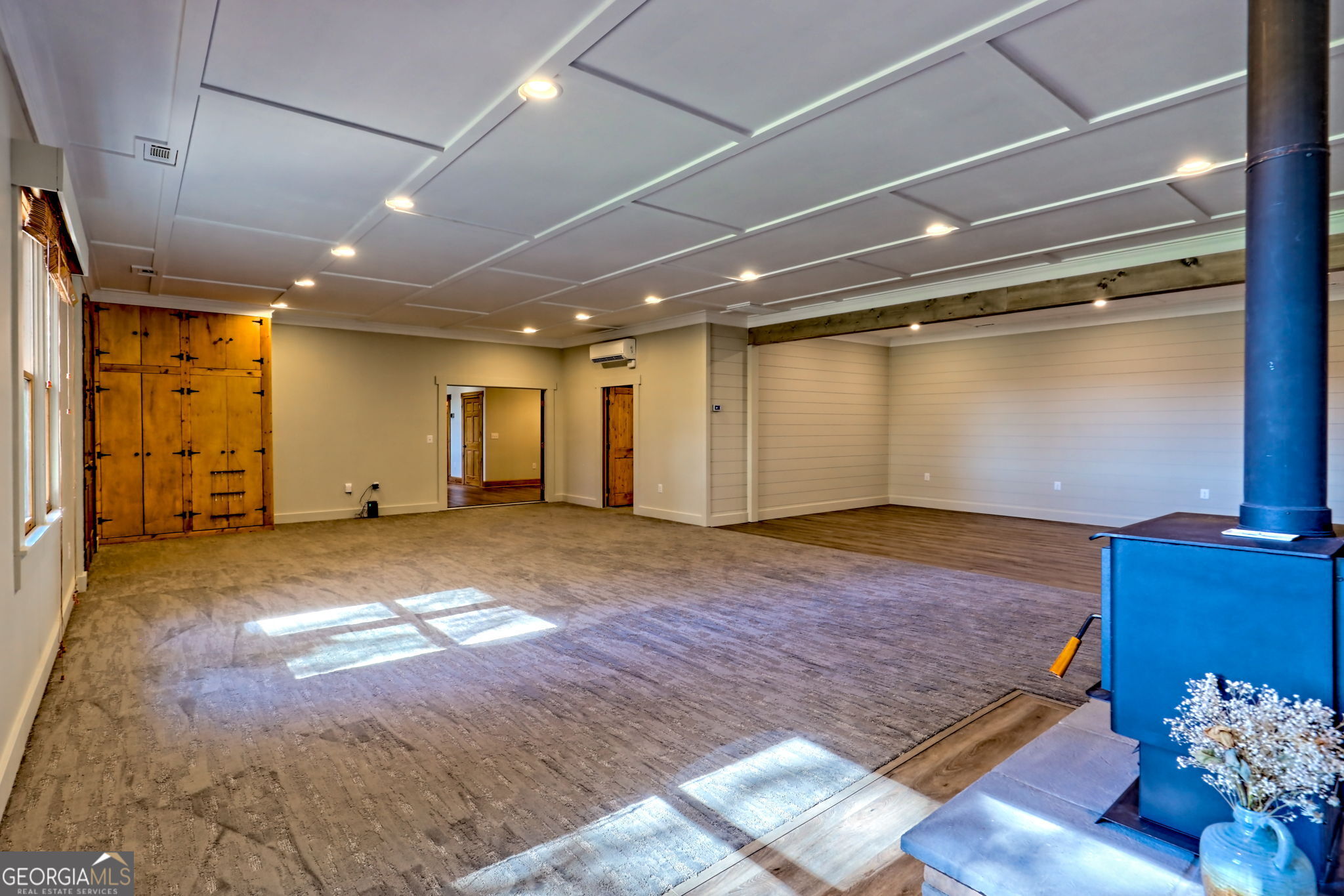 Mountain Rest, South Carolina 29664, United States, 3 Bedrooms Bedrooms, ,3 BathroomsBathrooms,Residential,Active,241140