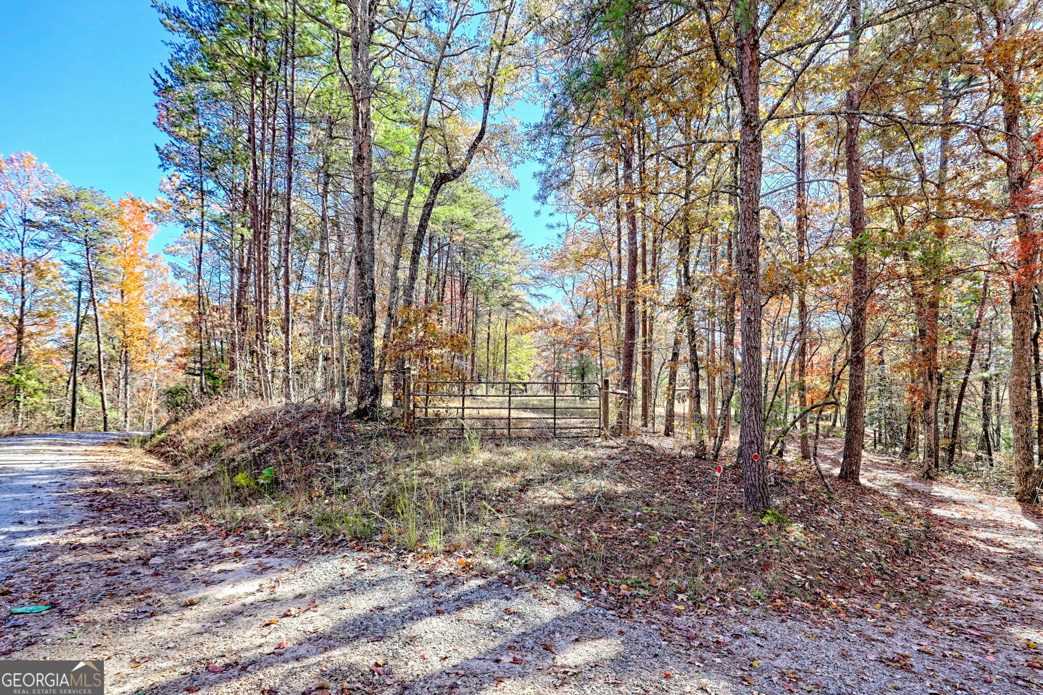 Mountain Rest, South Carolina 29664, United States, 3 Bedrooms Bedrooms, ,3 BathroomsBathrooms,Residential,Active,241140