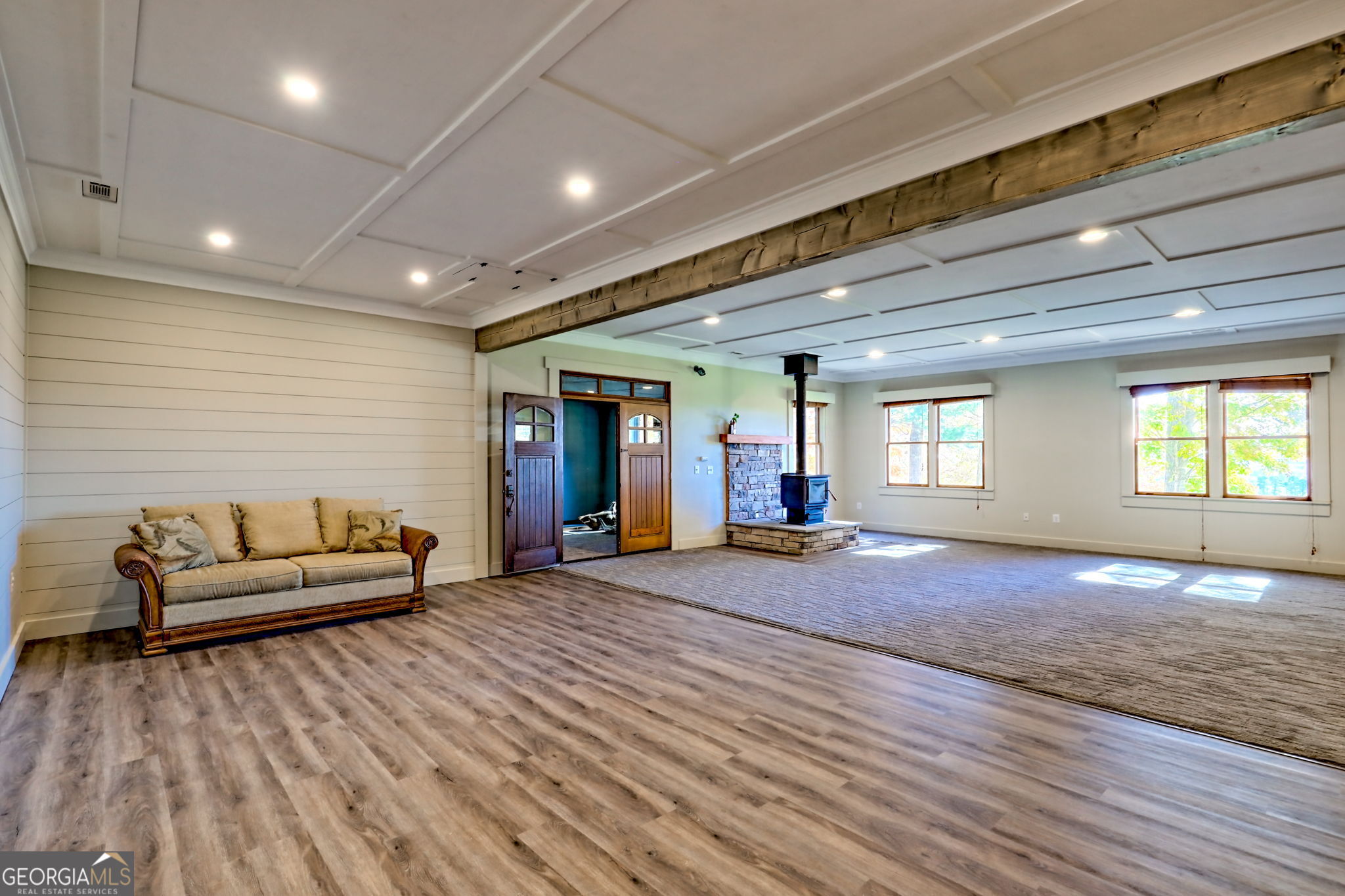 Mountain Rest, South Carolina 29664, United States, 3 Bedrooms Bedrooms, ,3 BathroomsBathrooms,Residential,Active,241140